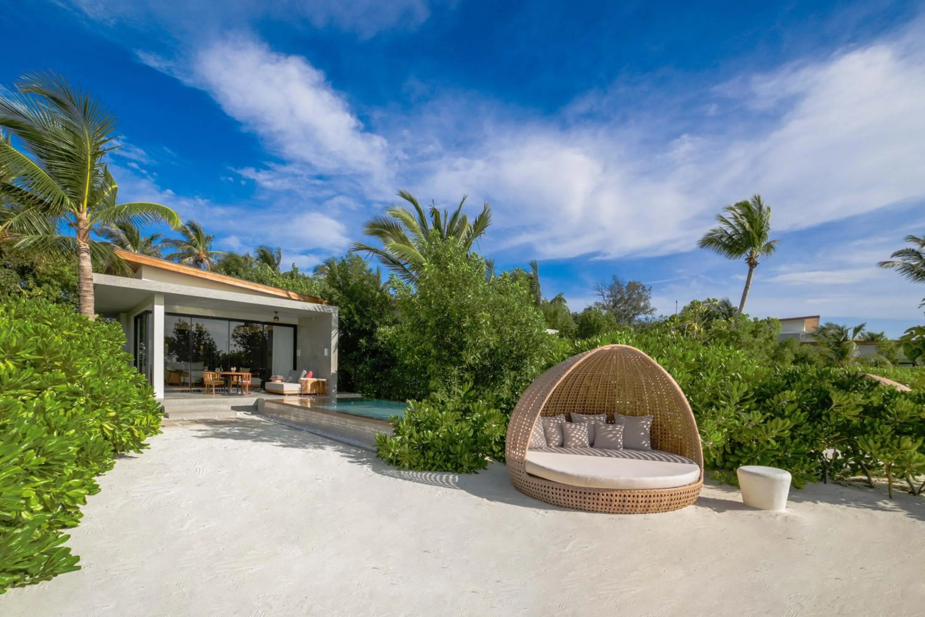 Beach in Kuda Villingili Maldives, Free Return Transfers 03 nights & above