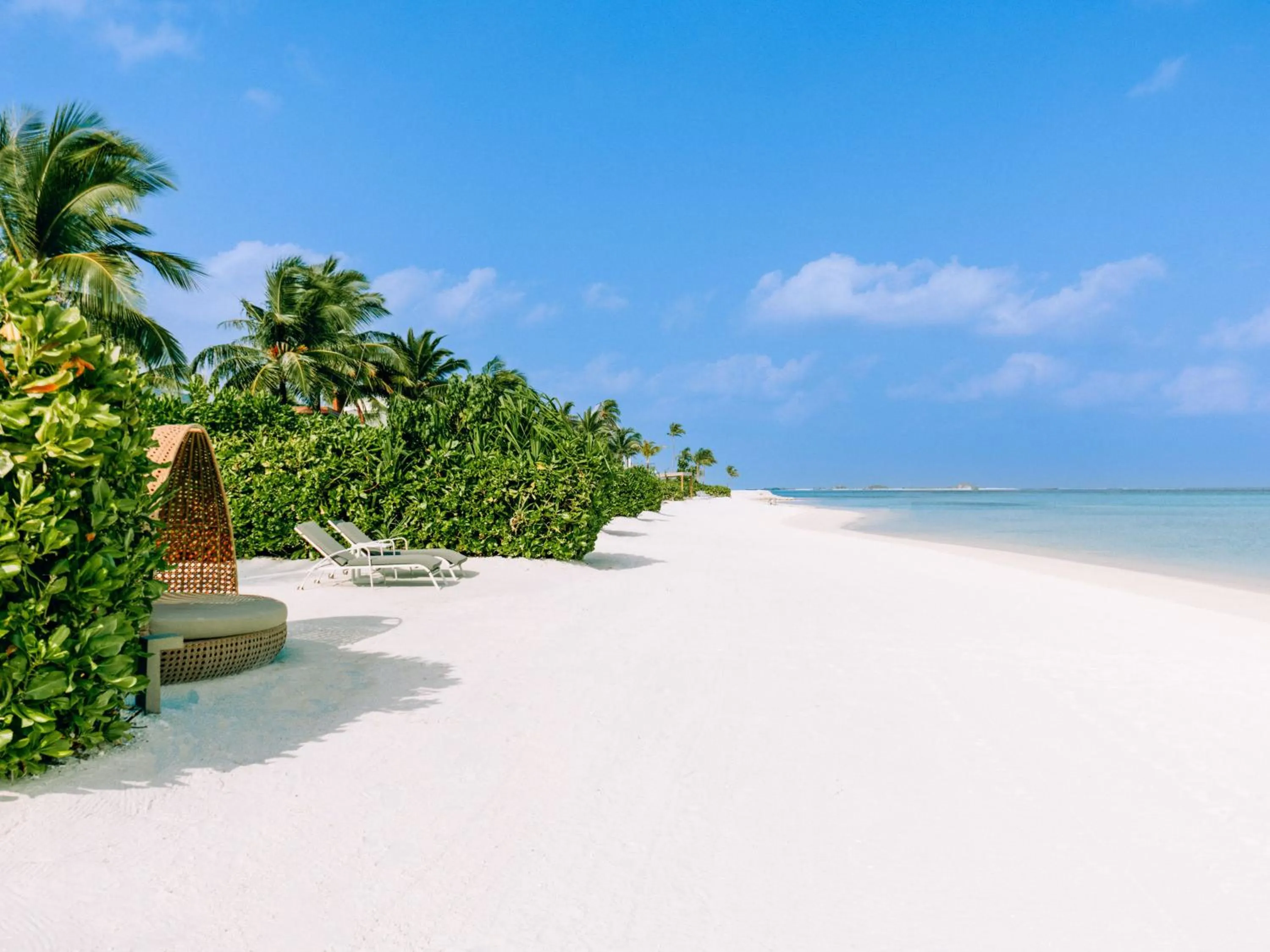 Day in Kuda Villingili Maldives, Free Return Transfers 03 nights & above