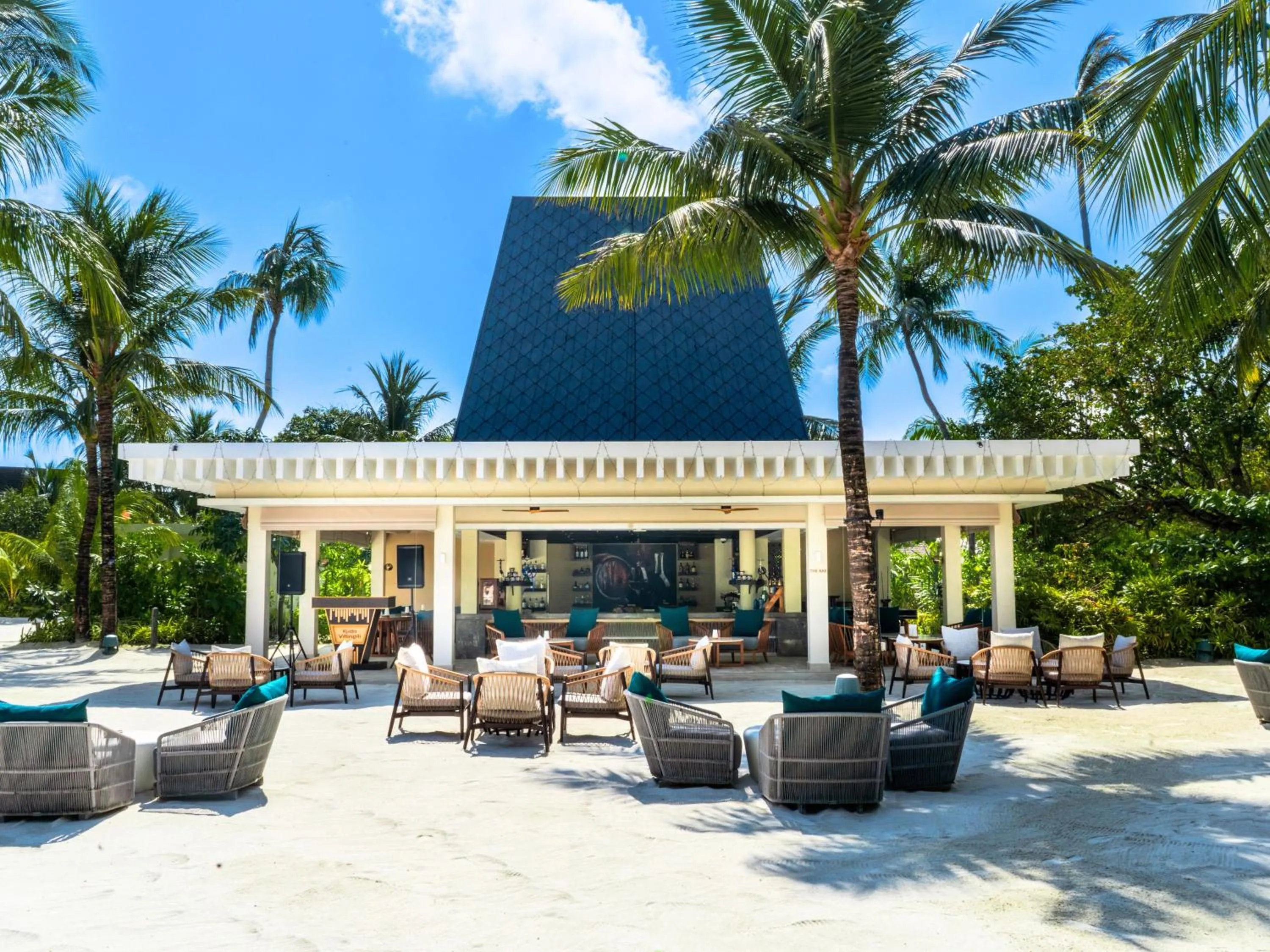 Restaurant/places to eat in Kuda Villingili Maldives, Free Return Transfers 03 nights & above