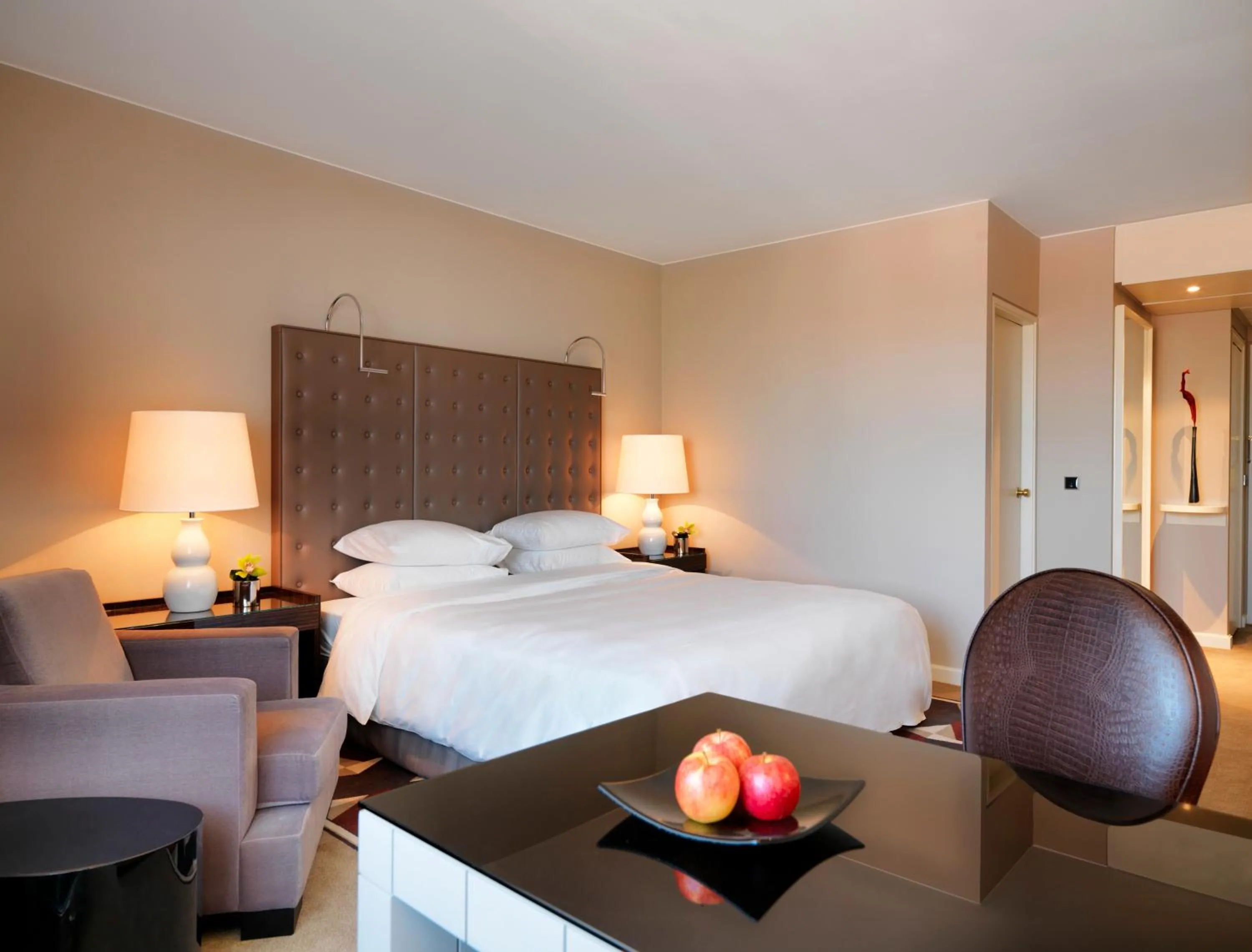 Bed in Hyatt Regency Köln