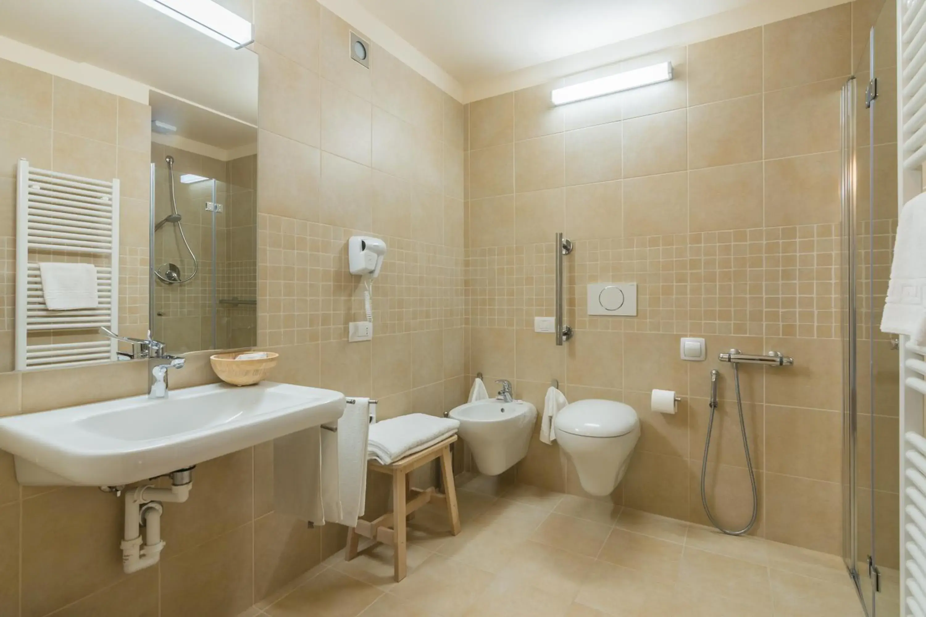 Superior Double or Twin Room in Collina dei Poeti Superior Double or Twin Room in Collina dei Poeti
