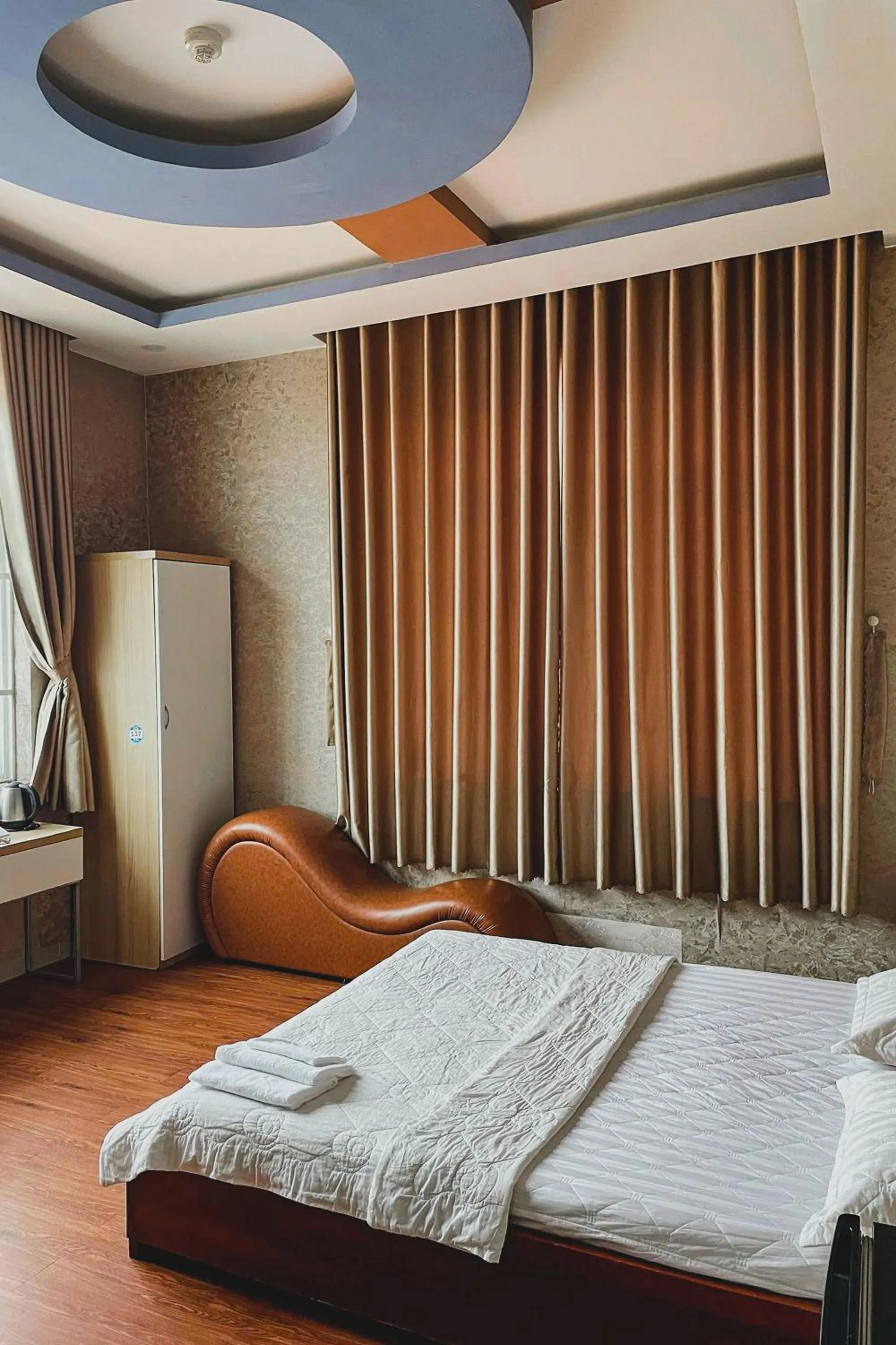 Bedroom, Bed in Sky Hotel