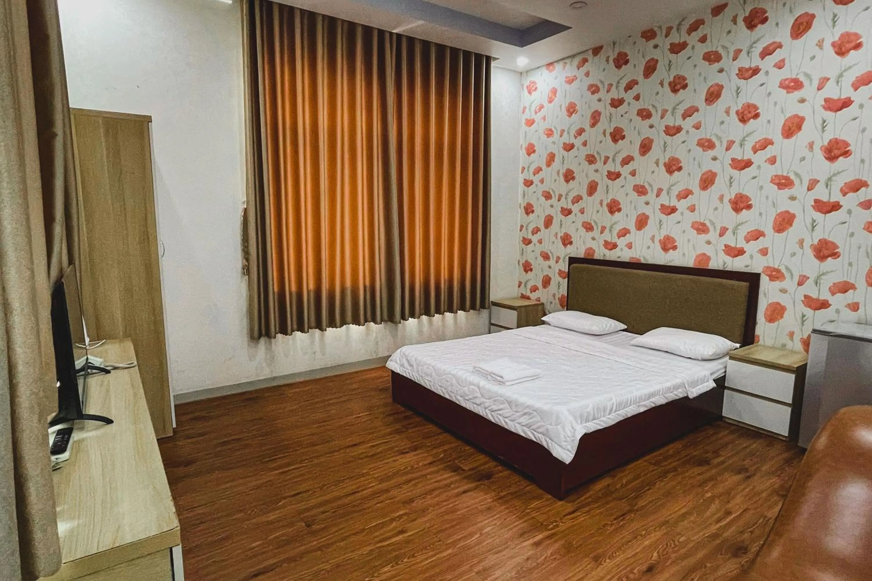 Bedroom, Bed in Sky Hotel