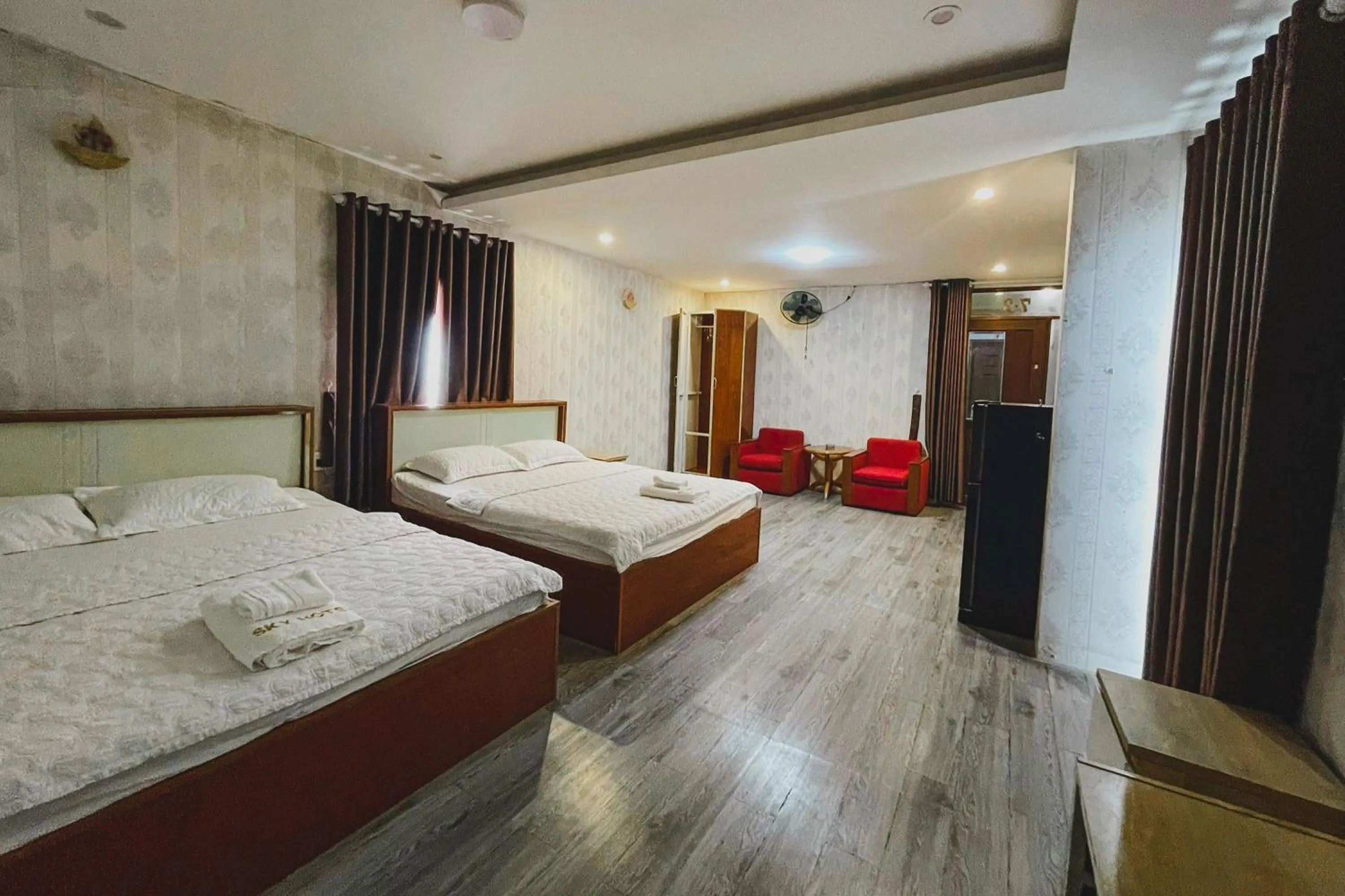 Bedroom, Bed in Sky Hotel