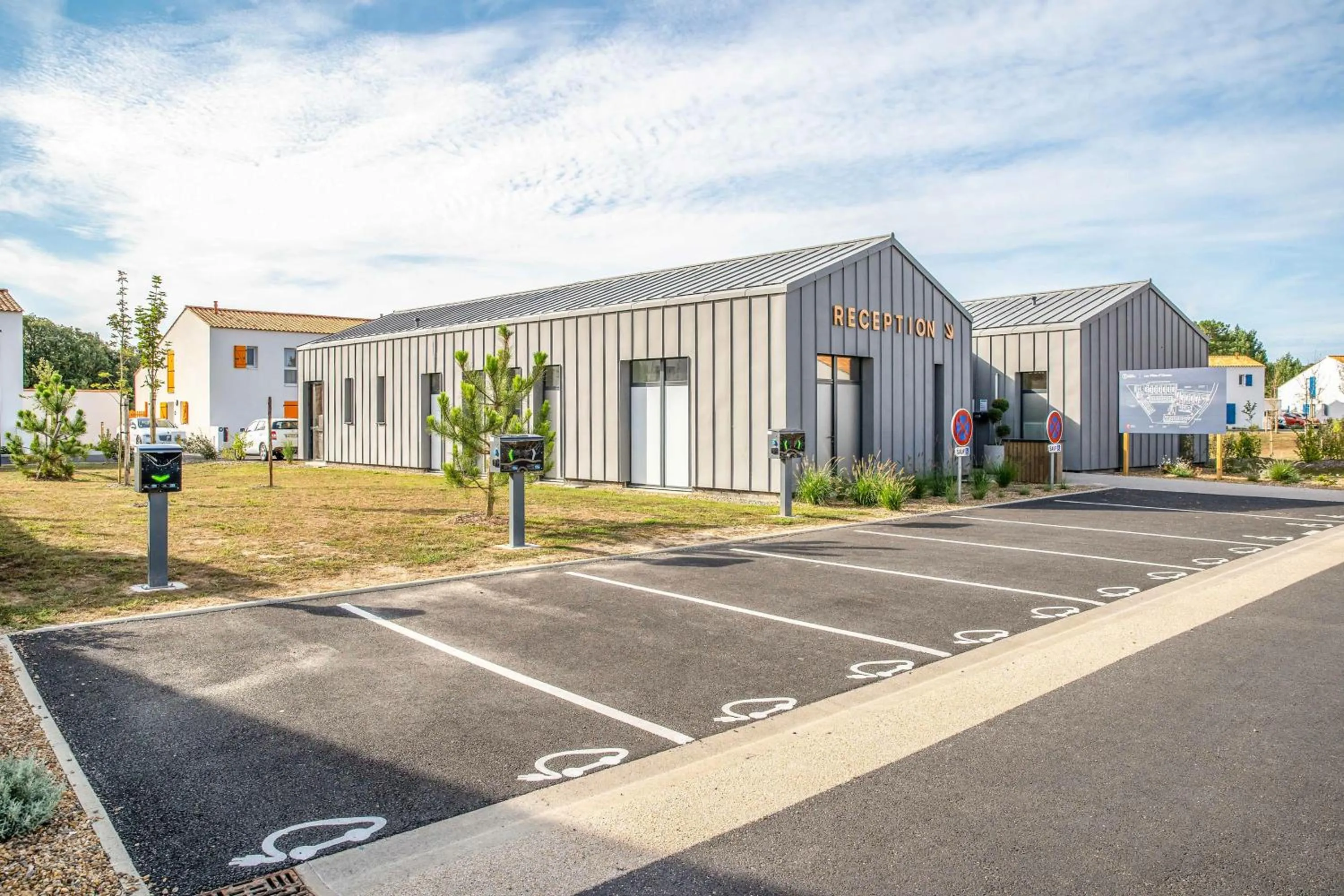 Property building in Pierre & Vacances Premium Les Villas d'Olonne