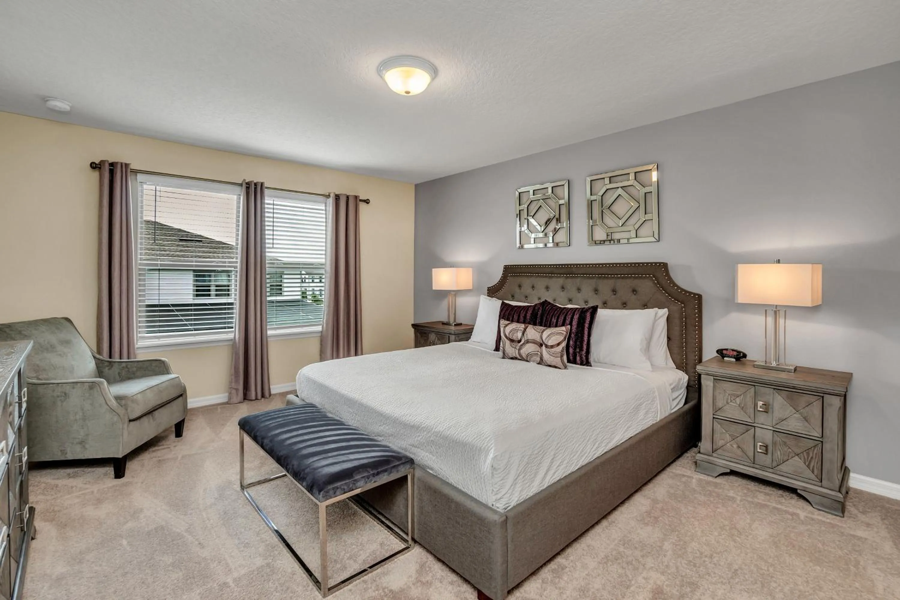 Bed in Townhome with Private Splash Pool FREE Waterpark