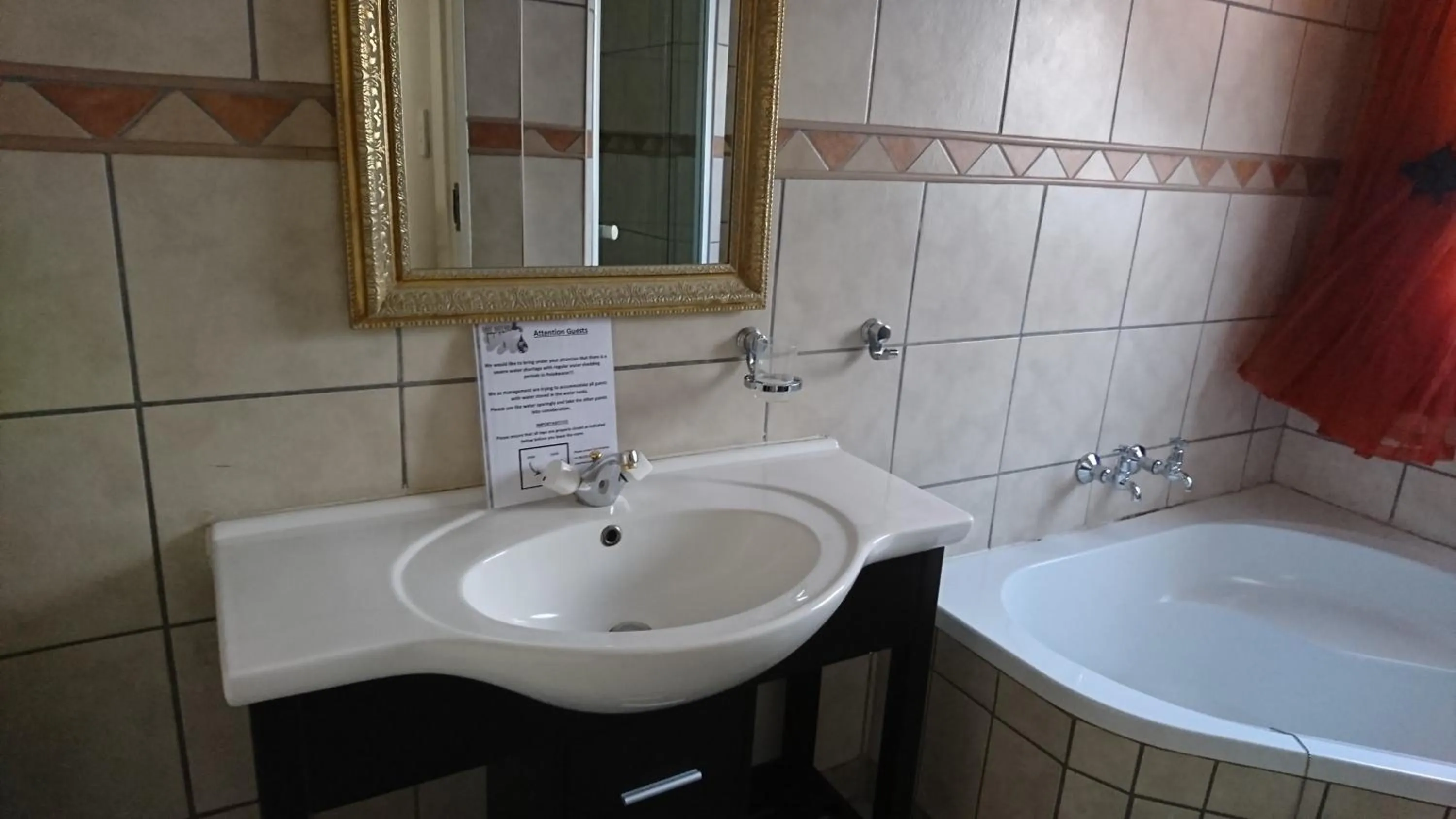 Country Blue Luxury Guest House