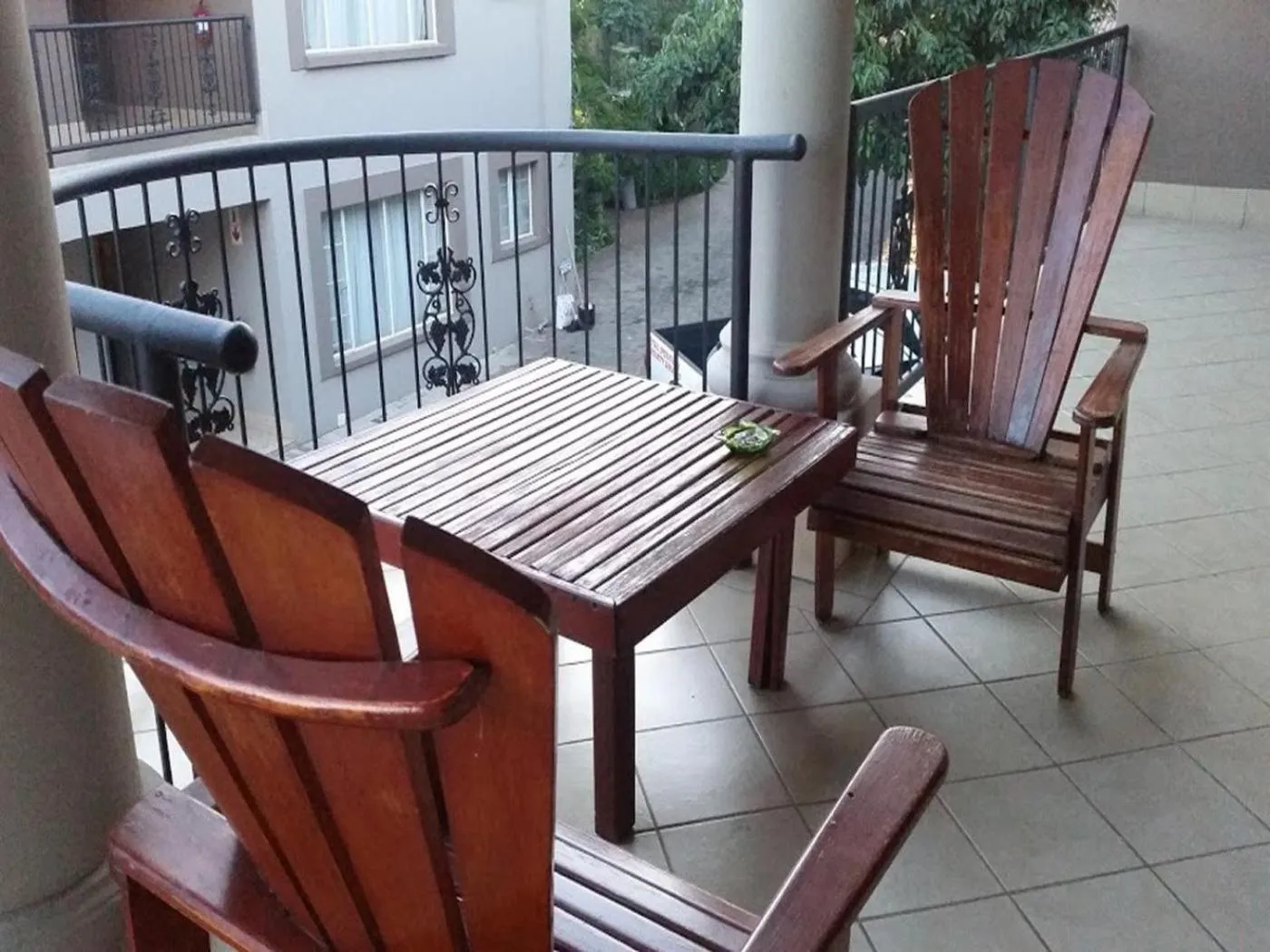 Country Blue Luxury Guest House