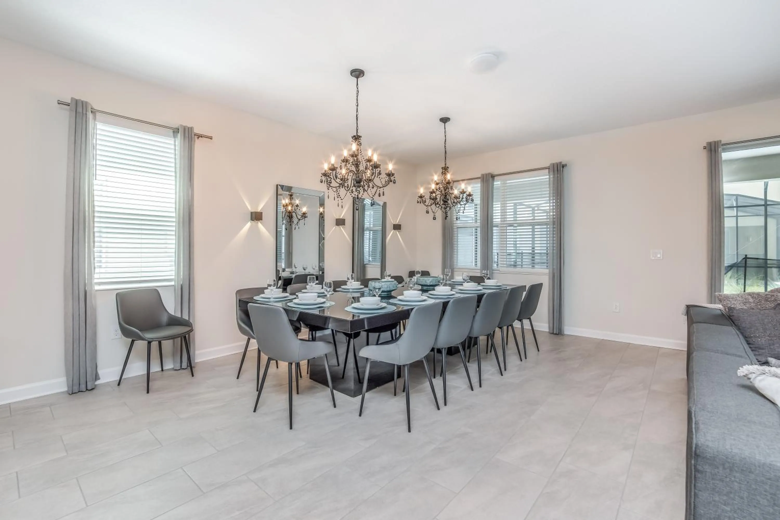 VILLA wPrivate Pool & Game Room near Disney