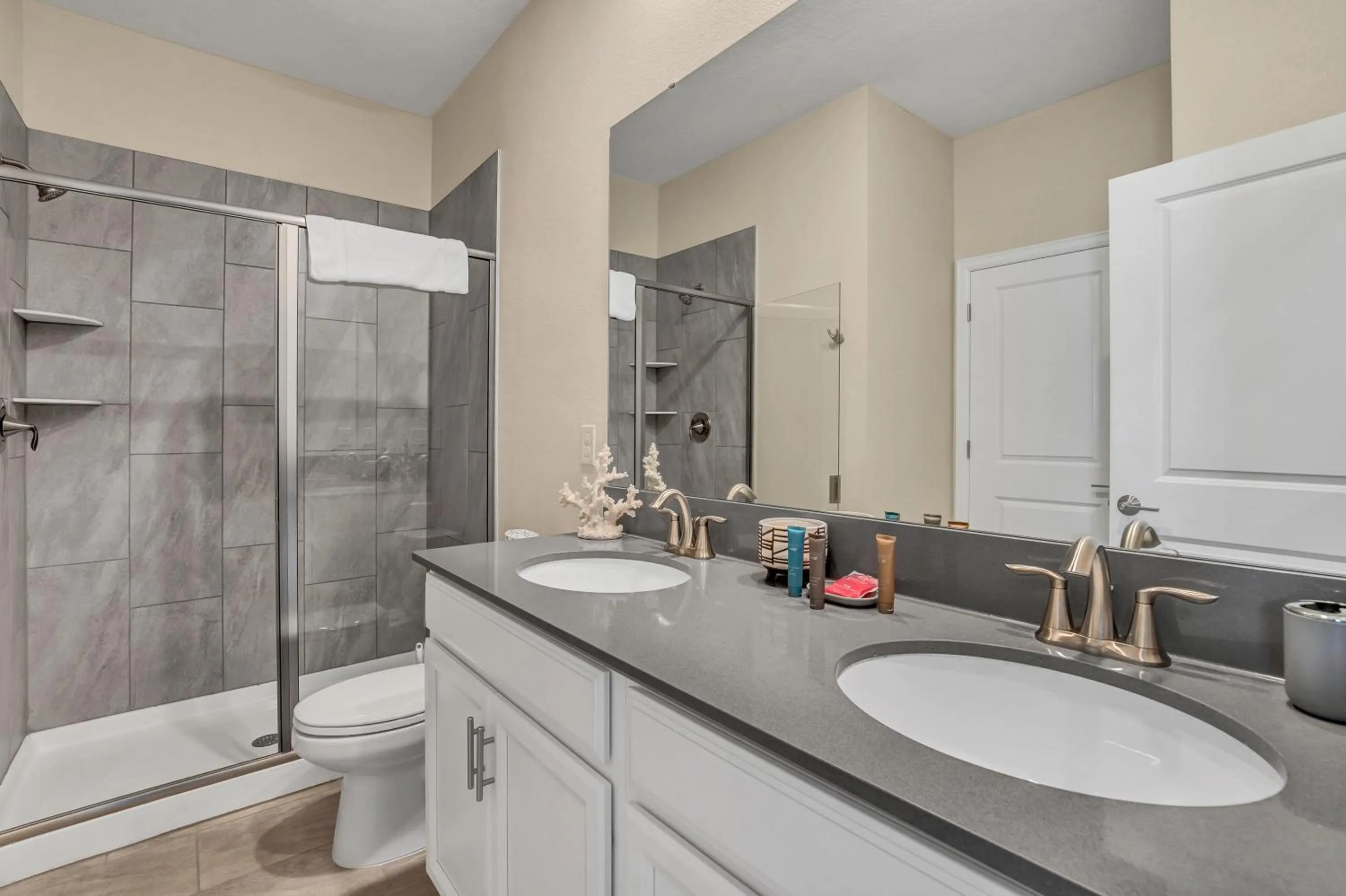 VILLA wPrivate Pool & Game Room near Disney