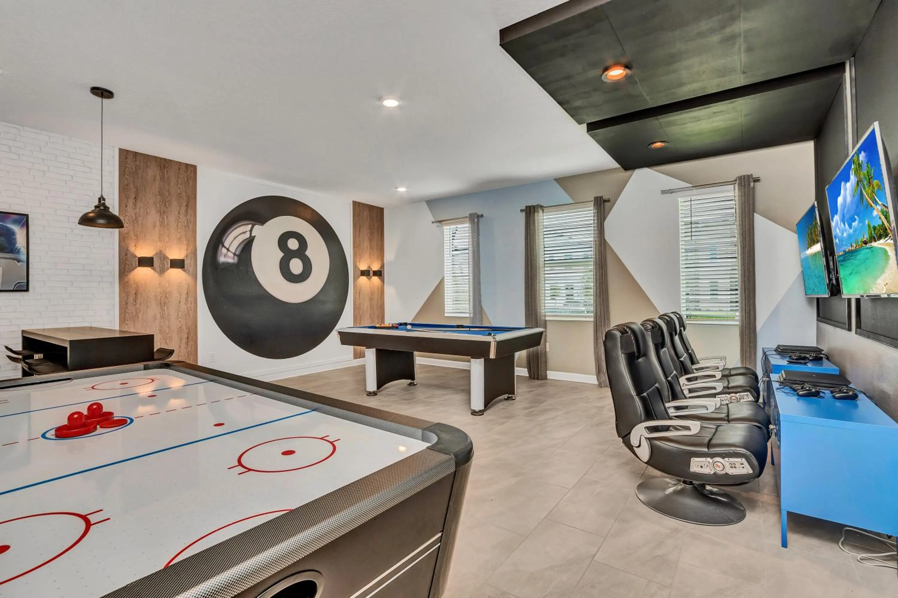 VILLA wPrivate Pool & Game Room near Disney