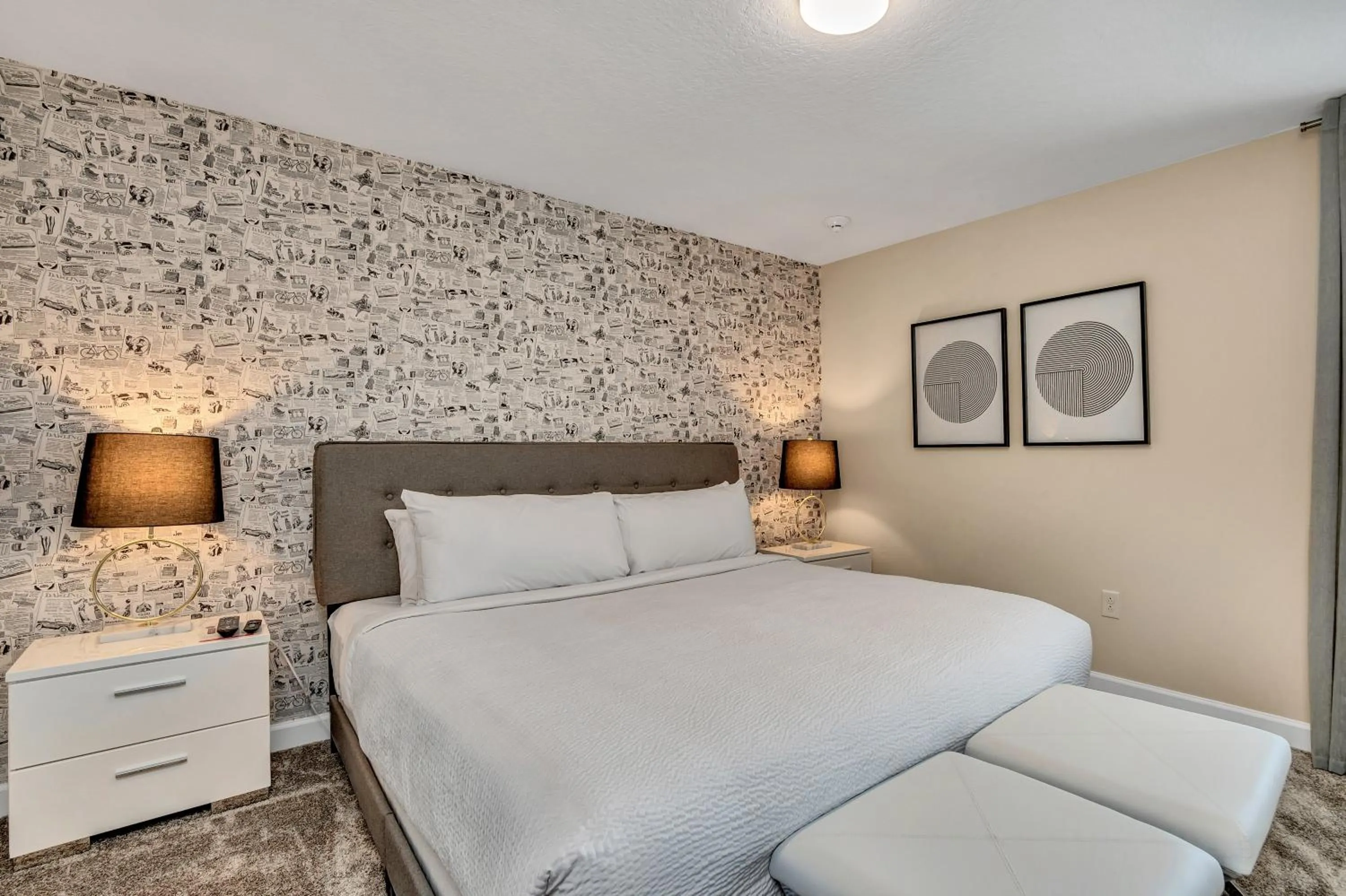 Bed in VILLA wPrivate Pool & Game Room near Disney