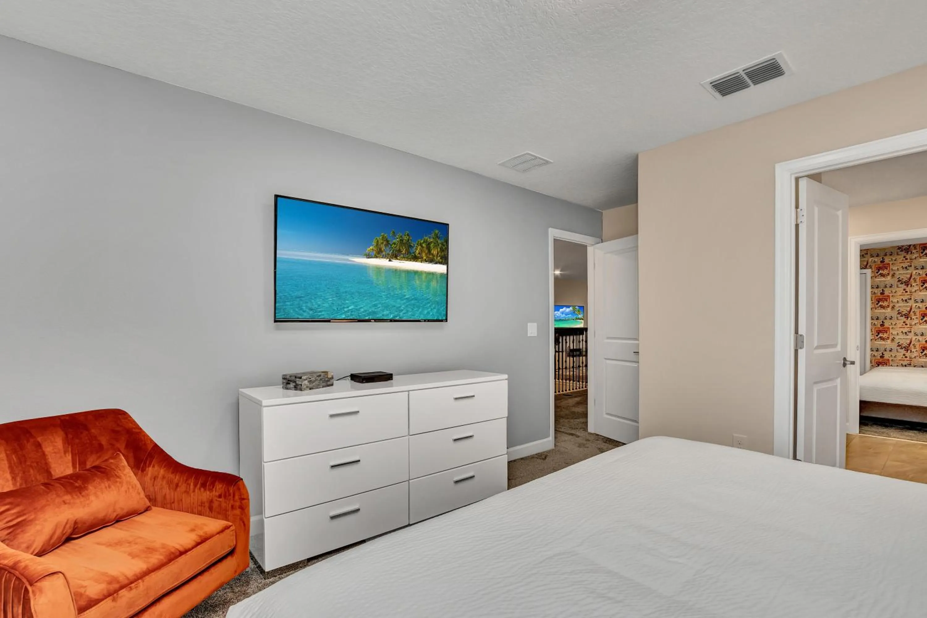 Bed in VILLA wPrivate Pool & Game Room near Disney