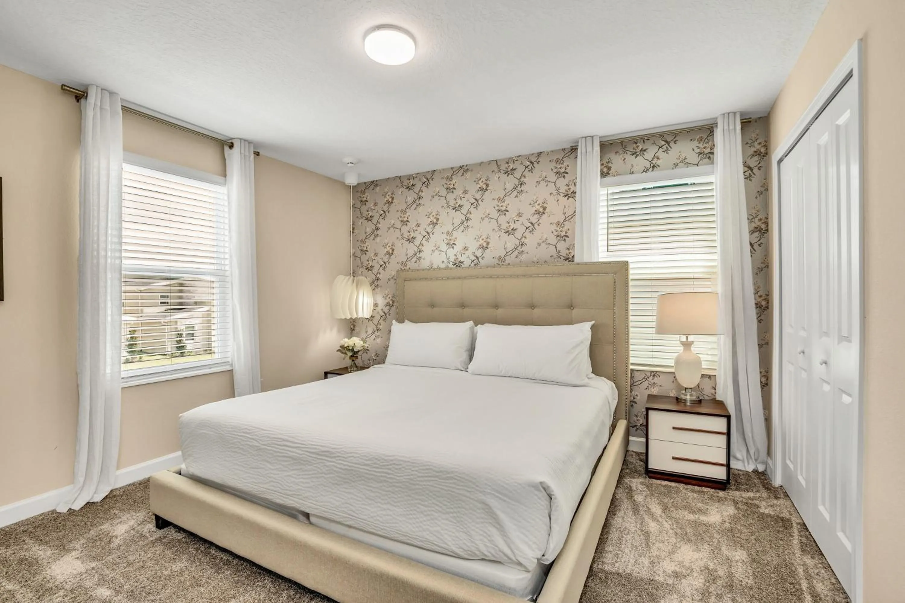 Bed in VILLA wPrivate Pool & Game Room near Disney