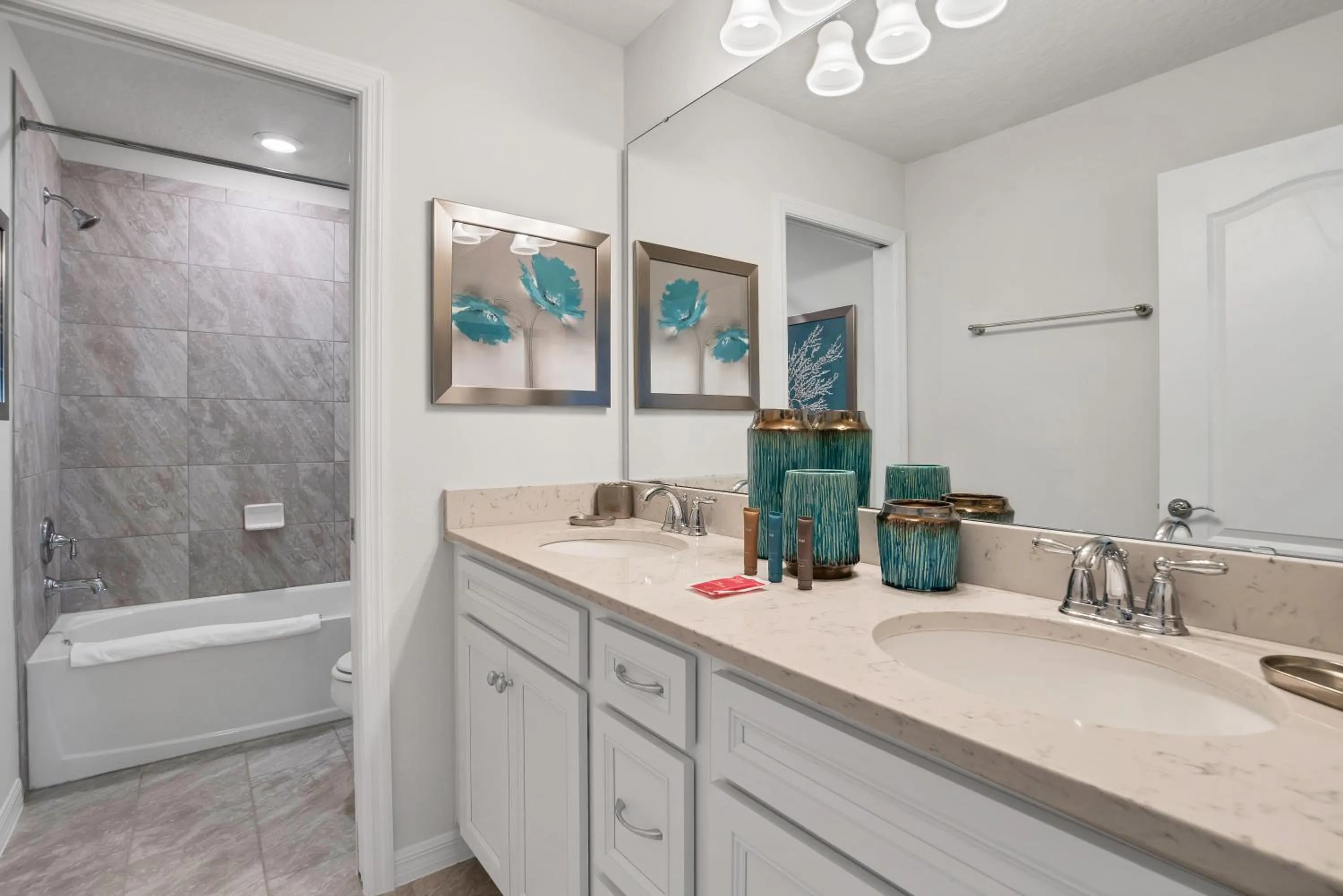 Private Pool Villa wPool Table, On-Site WaterPark