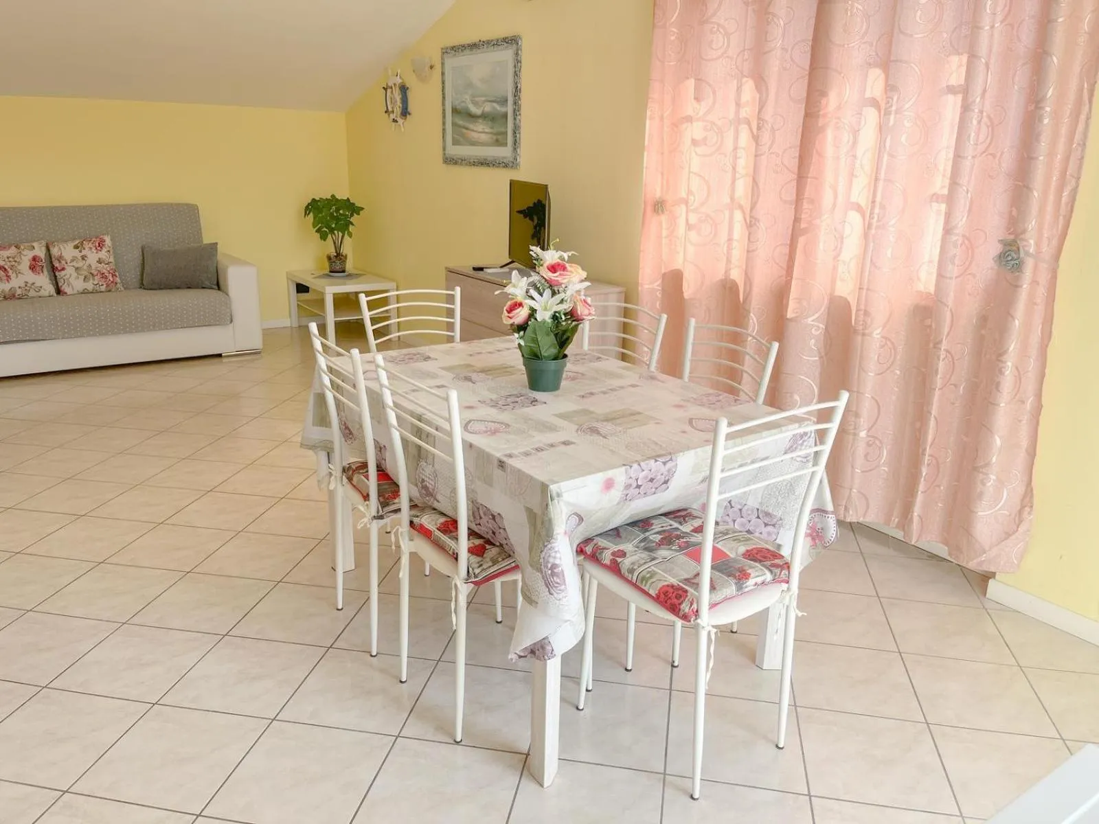 Living room in VILLA FELICE