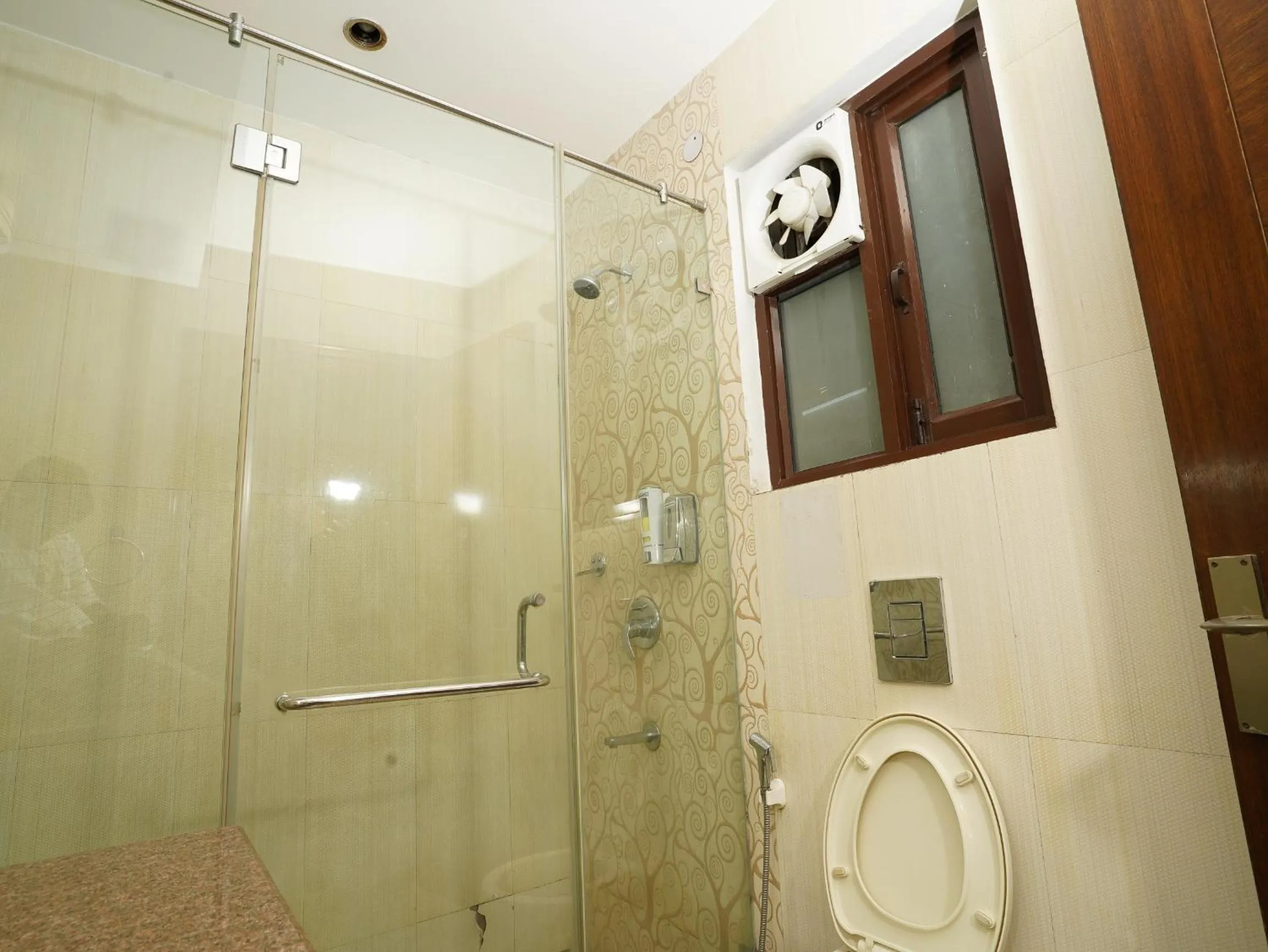 Bathroom in Lime Tree Hotel Sushant Lok Gurgaon Sector 29 Next to IFFCO CHOWK metro