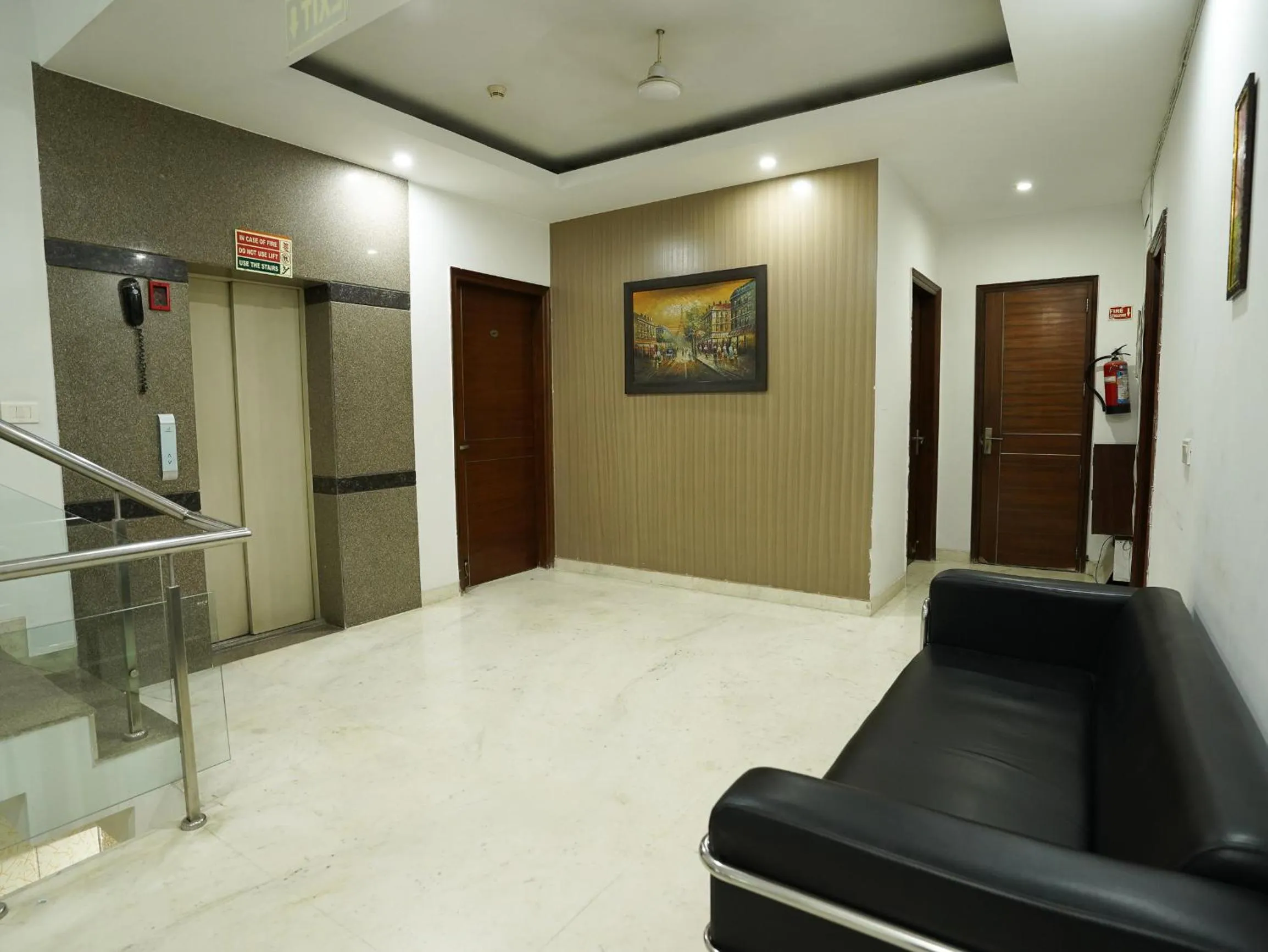 Lobby or reception in Lime Tree Hotel Sushant Lok Gurgaon Sector 29 Next to IFFCO CHOWK metro