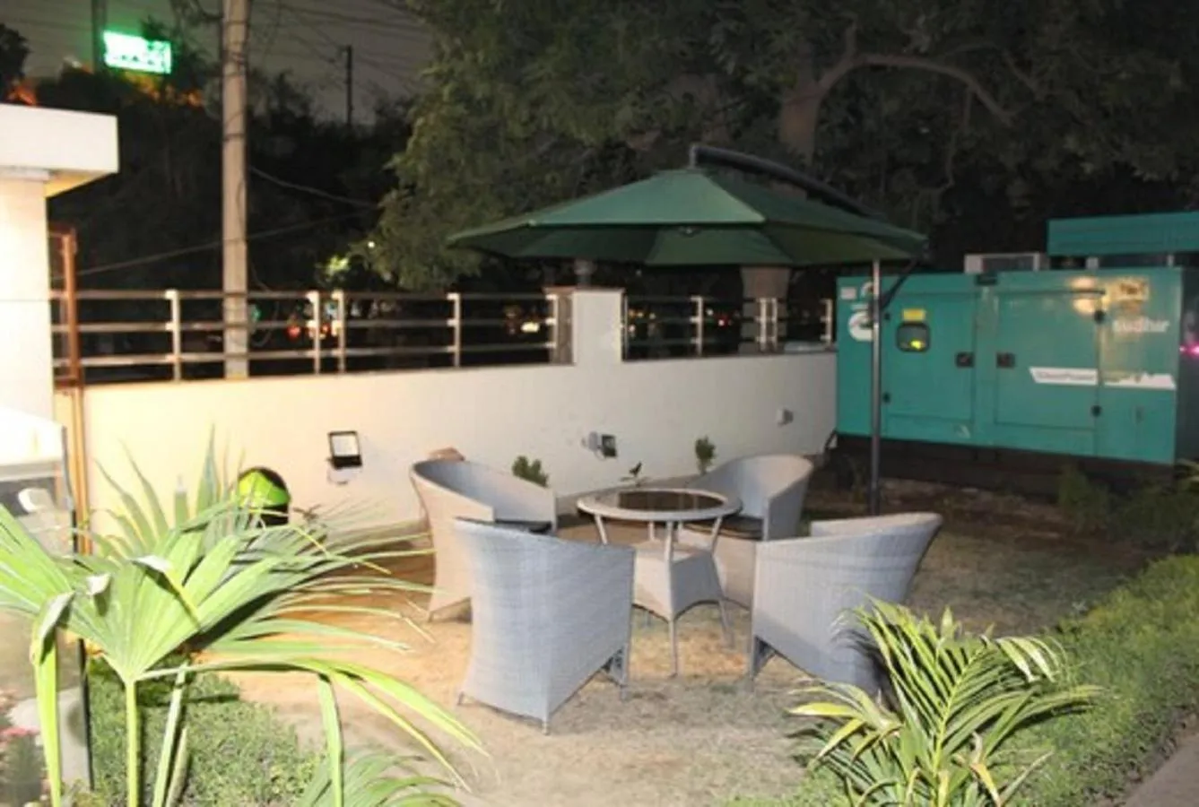 Property building in Lime Tree Hotel Sushant Lok Gurgaon Sector 29 Next to IFFCO CHOWK metro