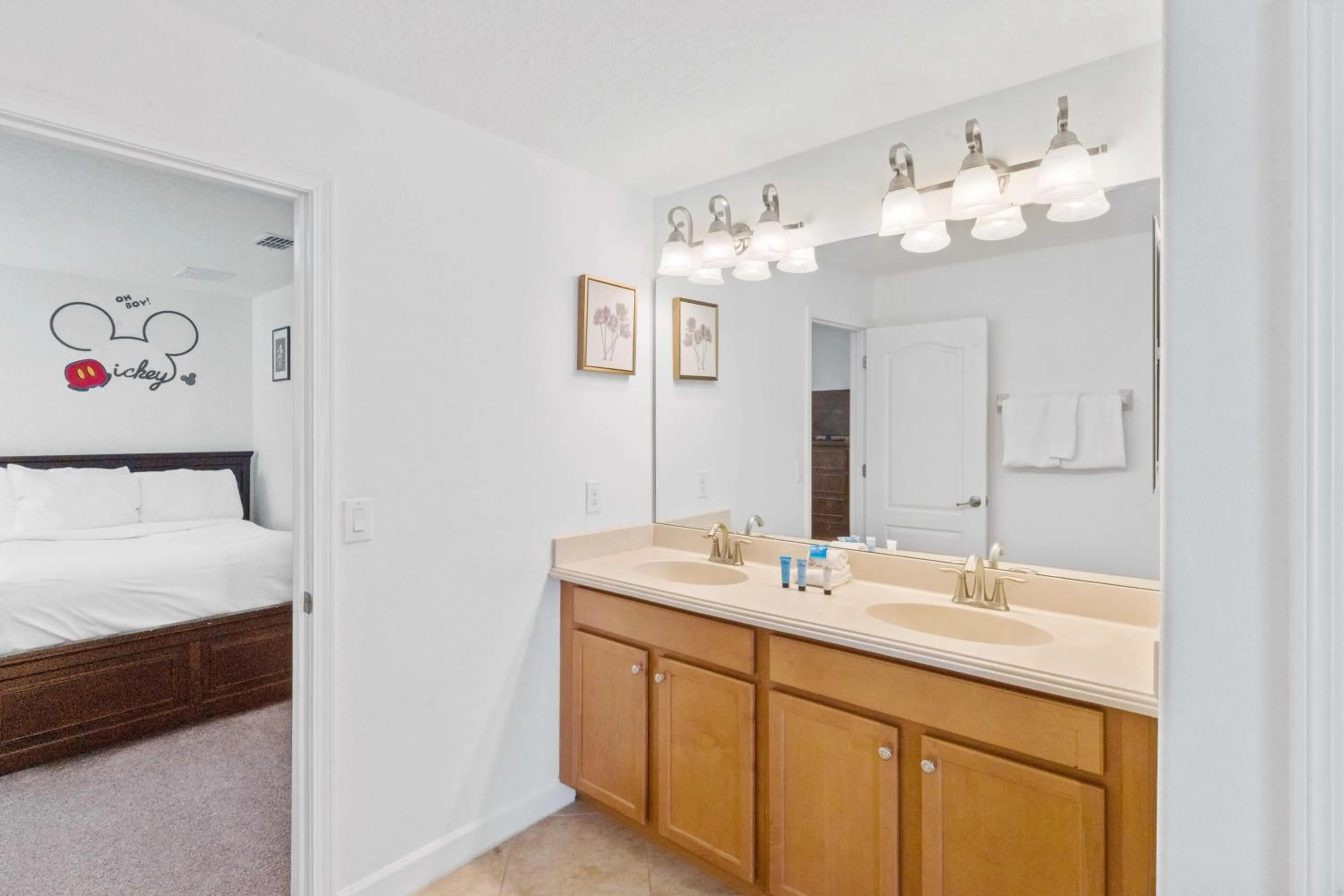 Other, Bed in GIANT Villa wPrivate Pool&Spa, Game Room, & More