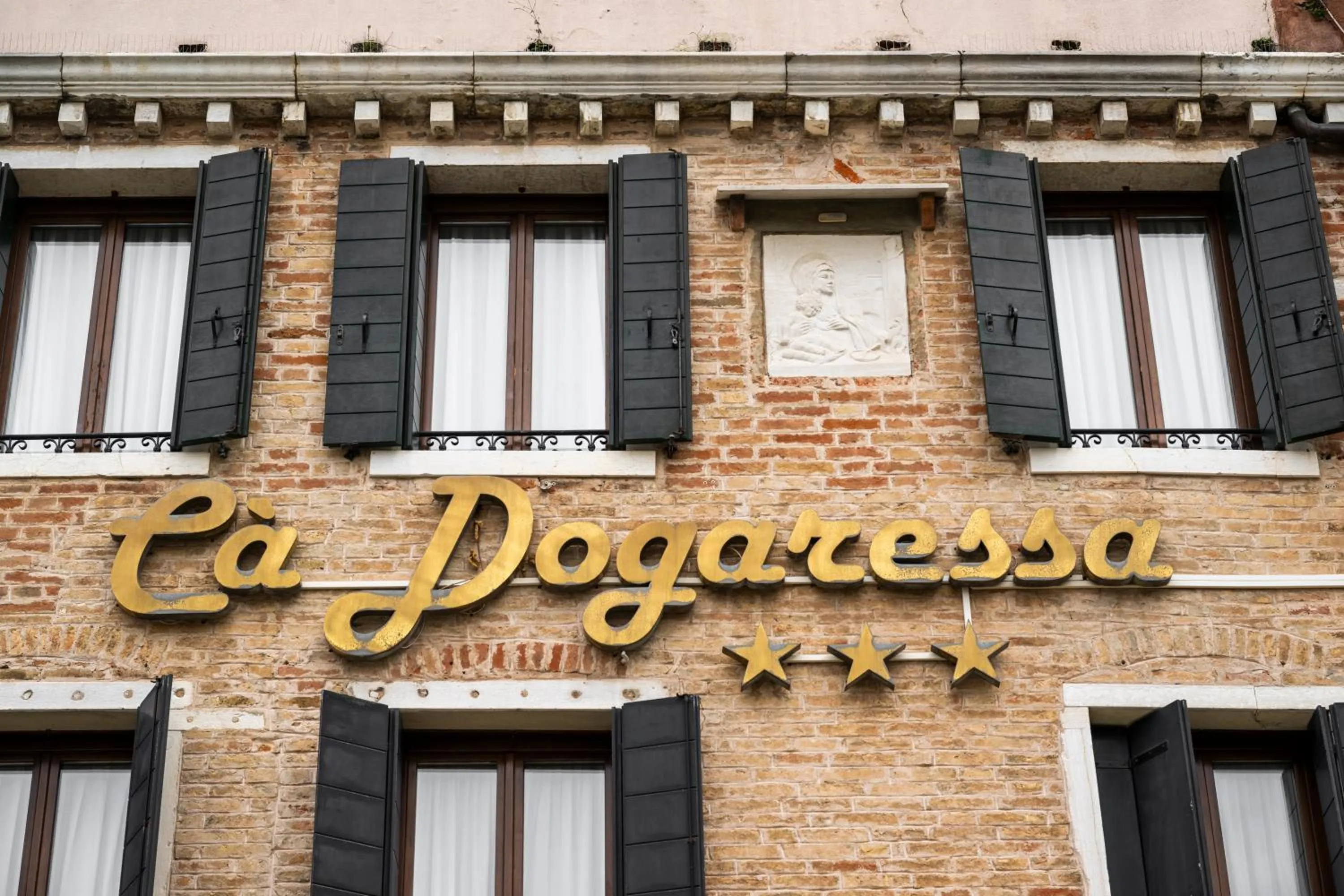Property building in Hotel Ca' Dogaressa