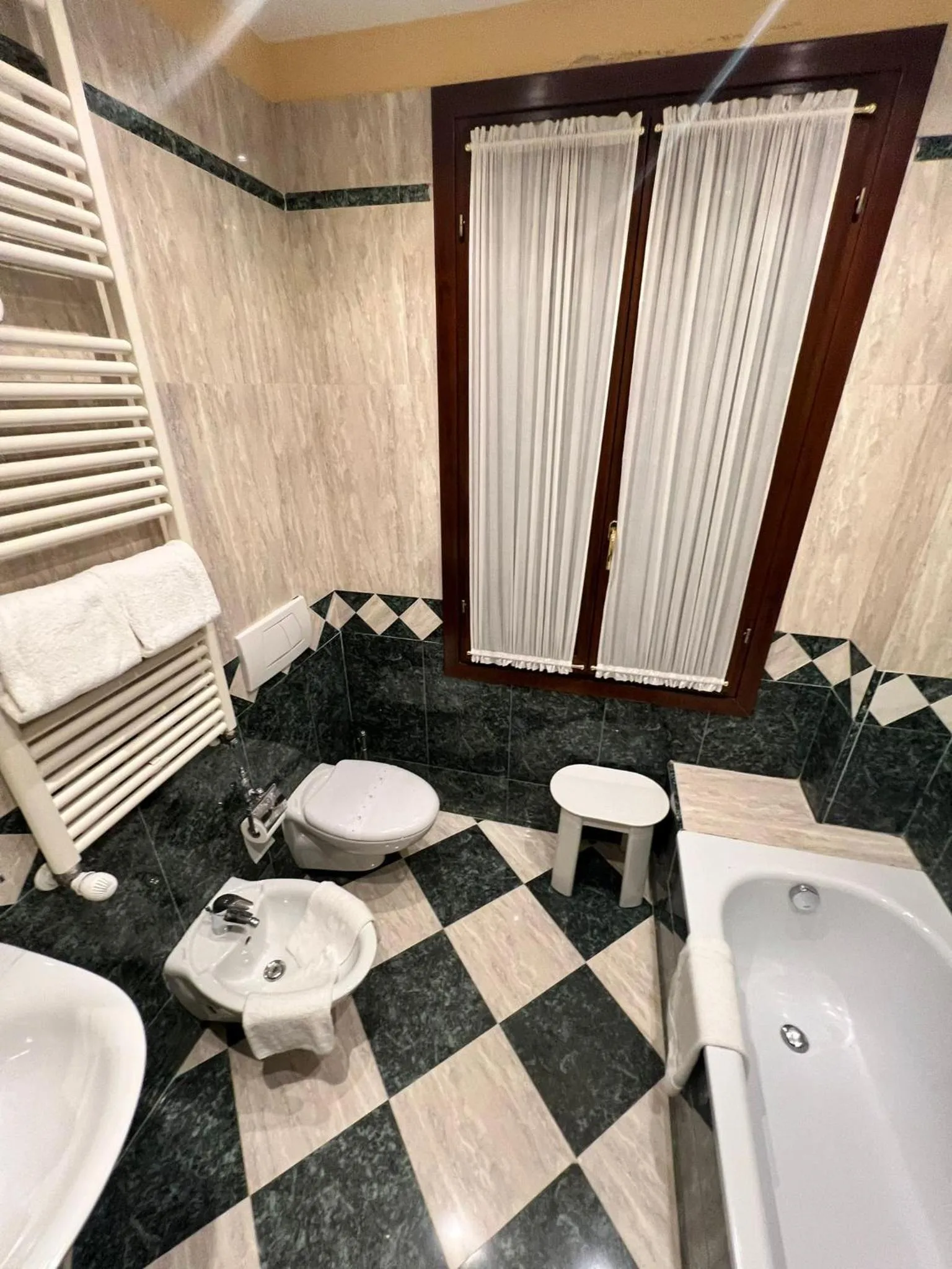 Bath in Hotel Ca' Dogaressa