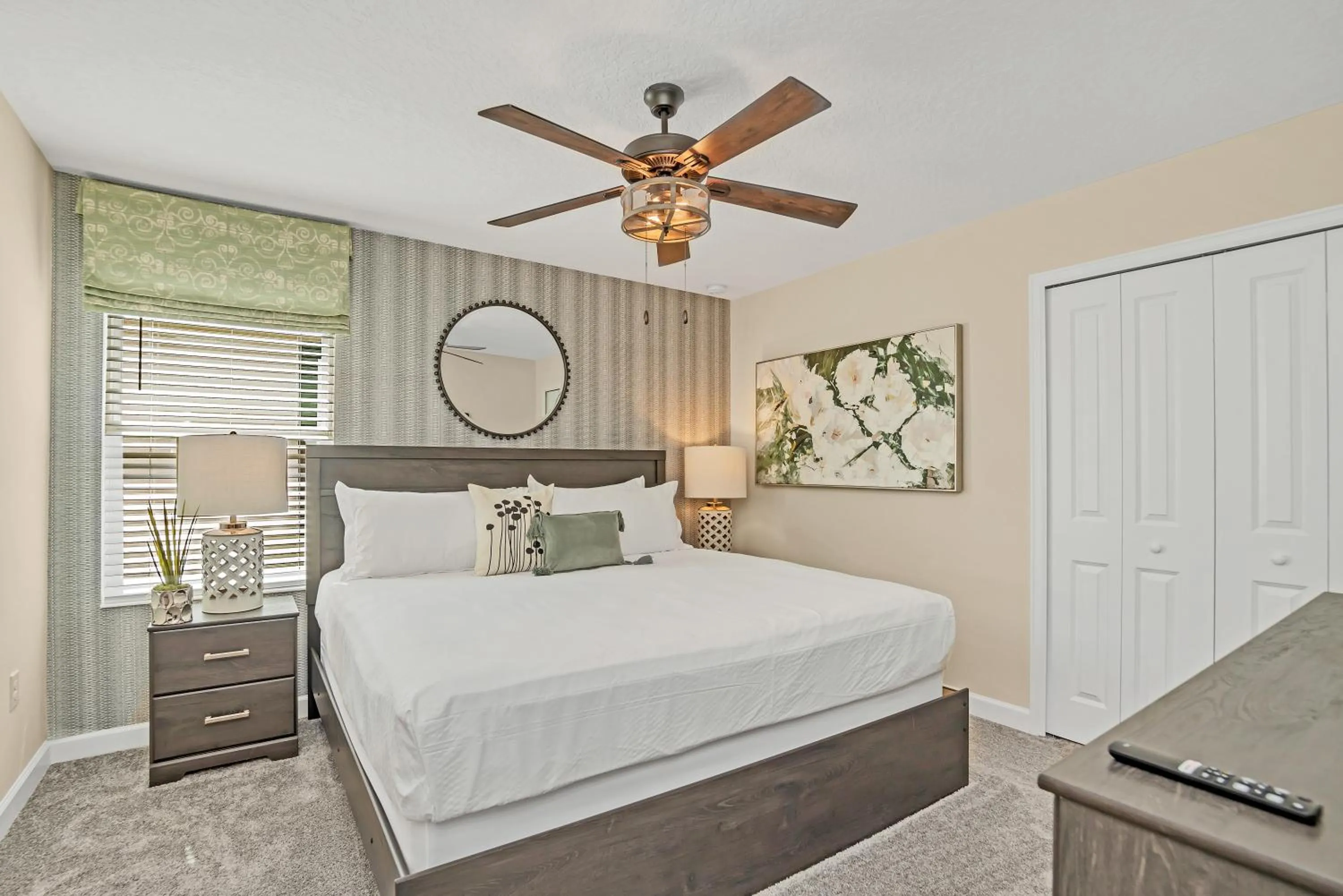 Bed in LARGE Villa, Private PoolGAME ROOMMovie Theater