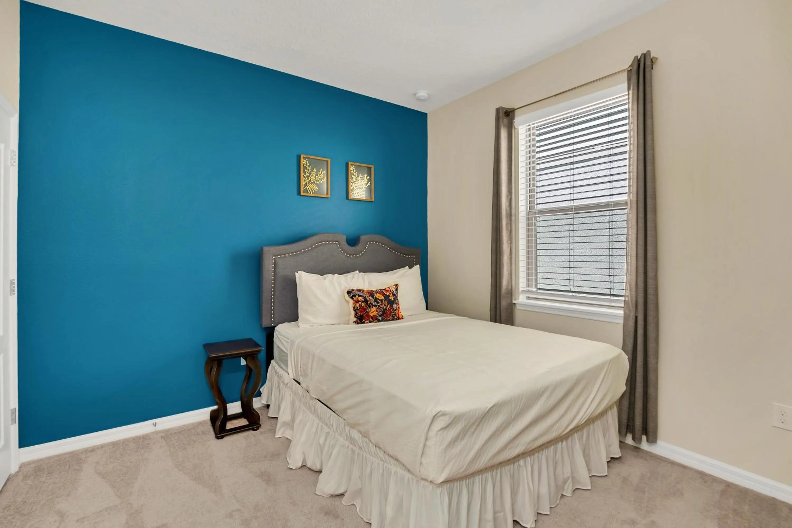 Bed in Private Villa wPool, BBQ,FREE Water Park Access