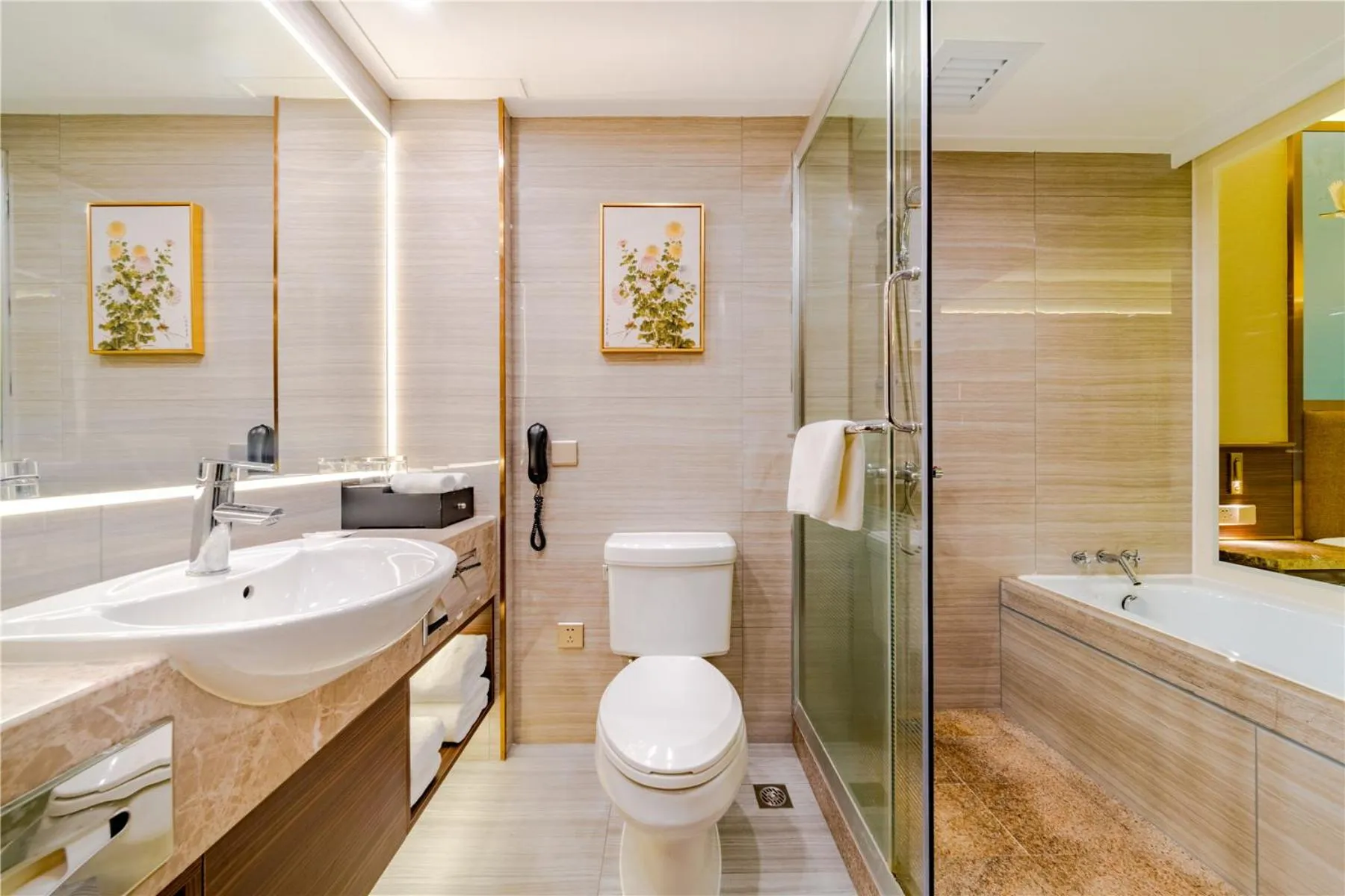 Toilet in Millennium Harbourview Hotel Xiamen