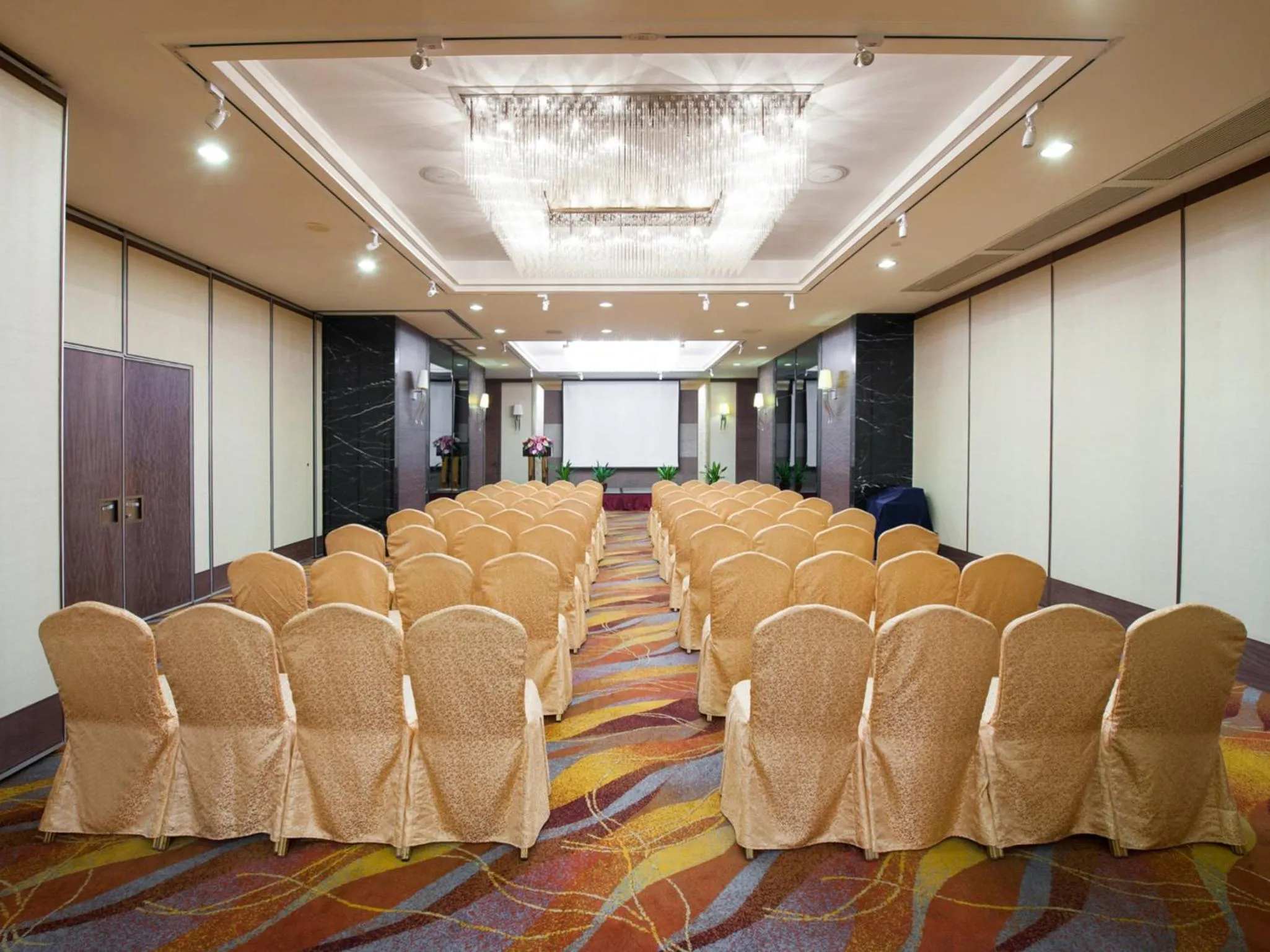 Business facilities in Millennium Harbourview Hotel Xiamen