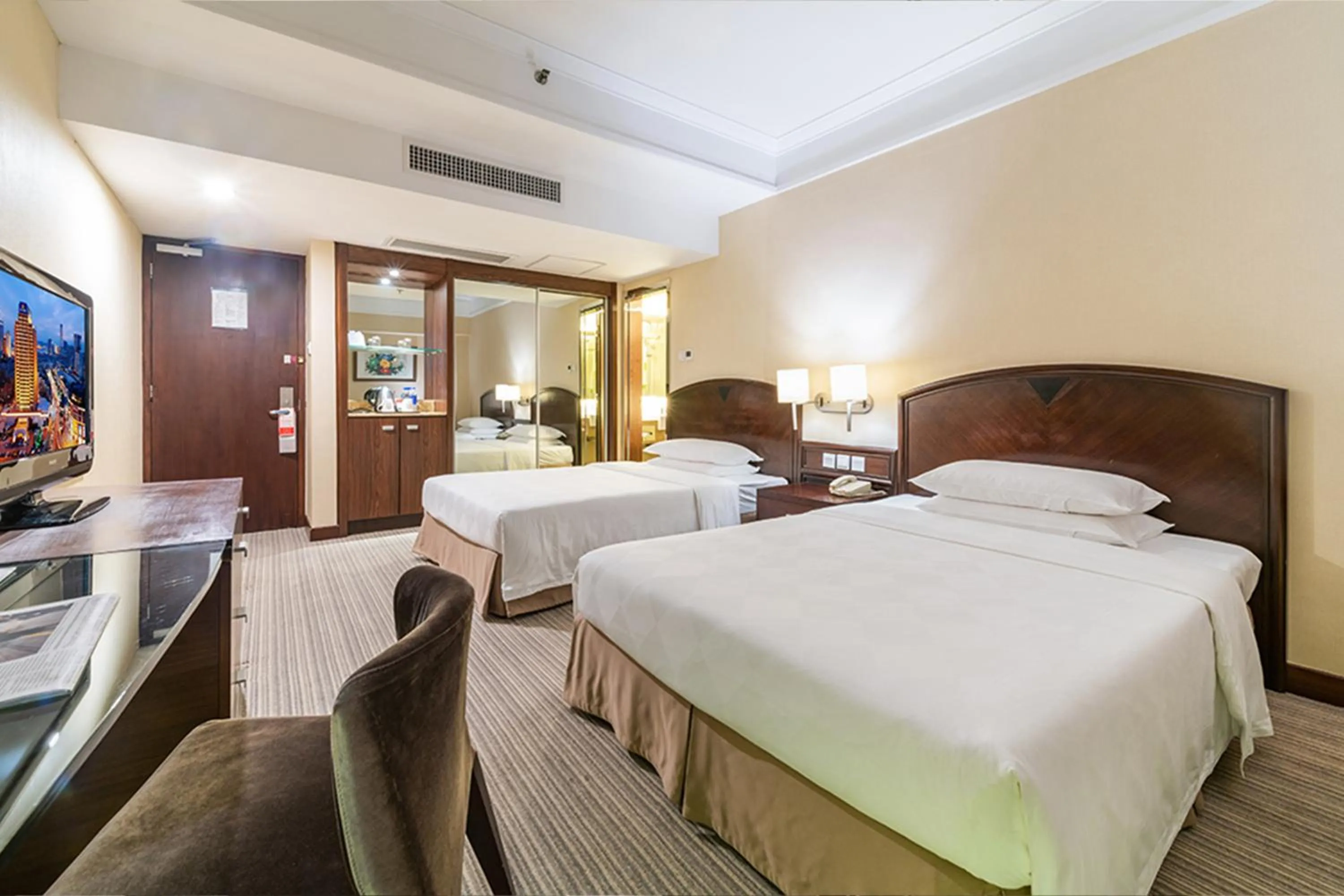 Bedroom, Bed in Millennium Harbourview Hotel Xiamen