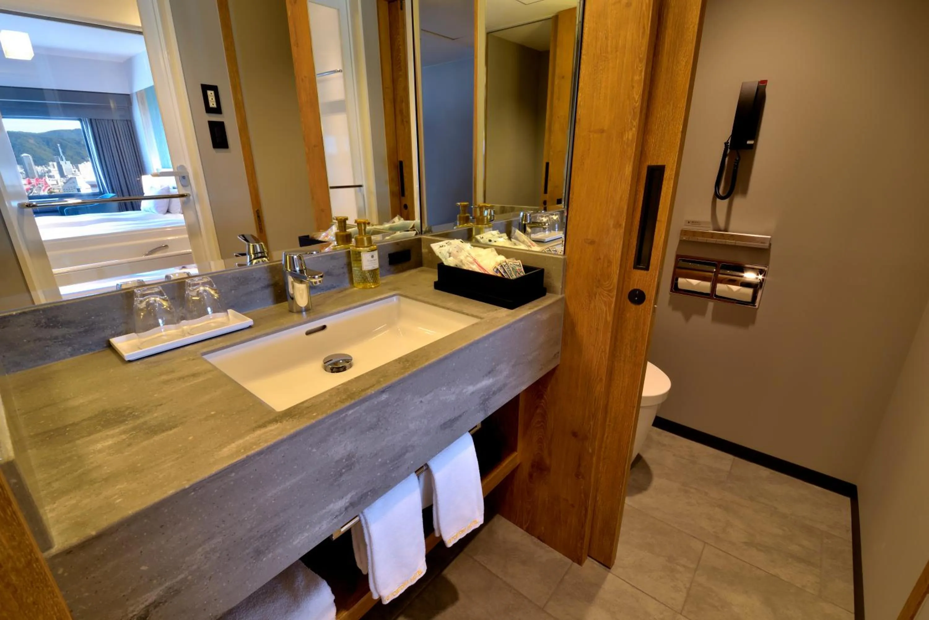 Photo of the whole room in Kobe Portopia Hotel