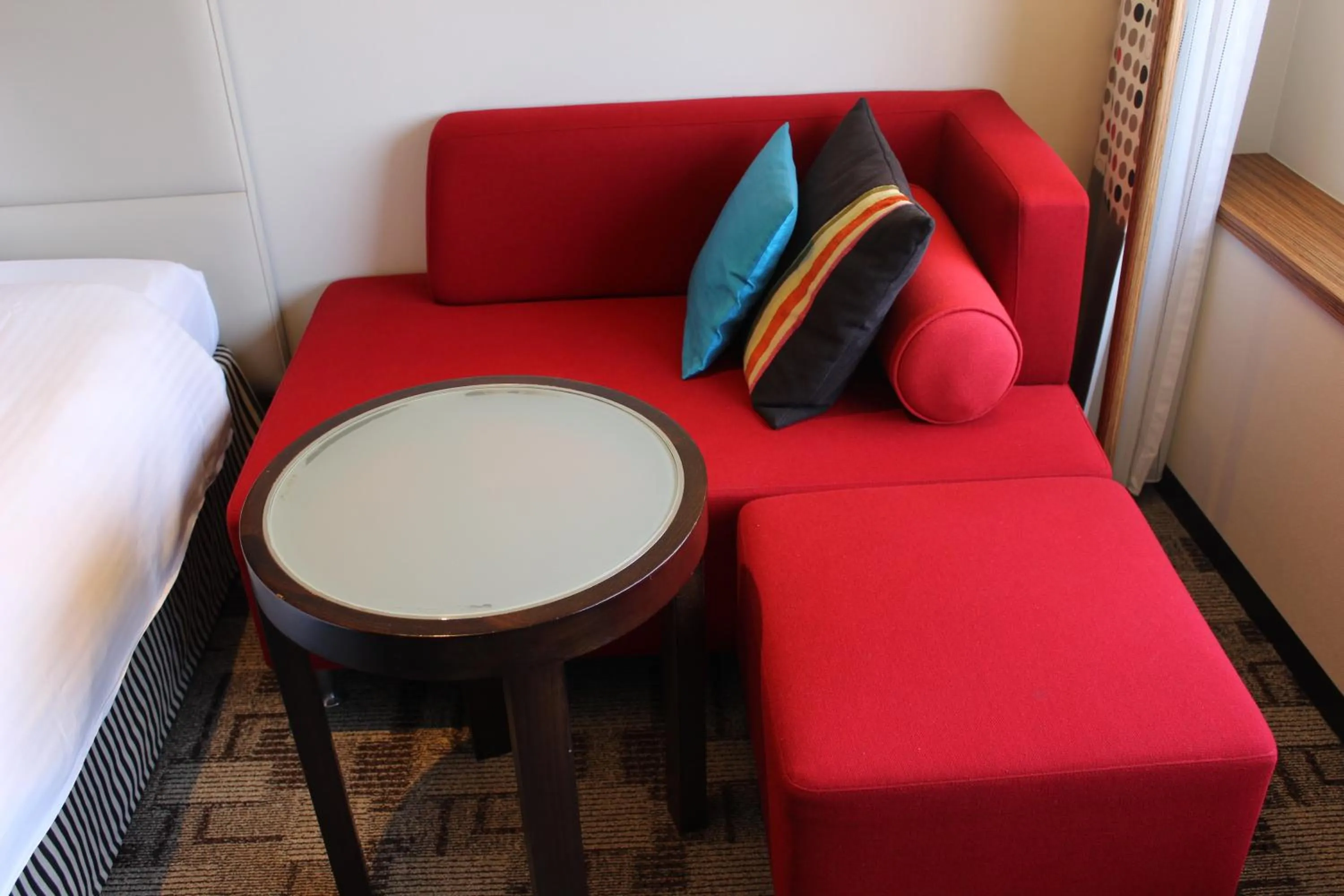 Seating area in Kobe Portopia Hotel