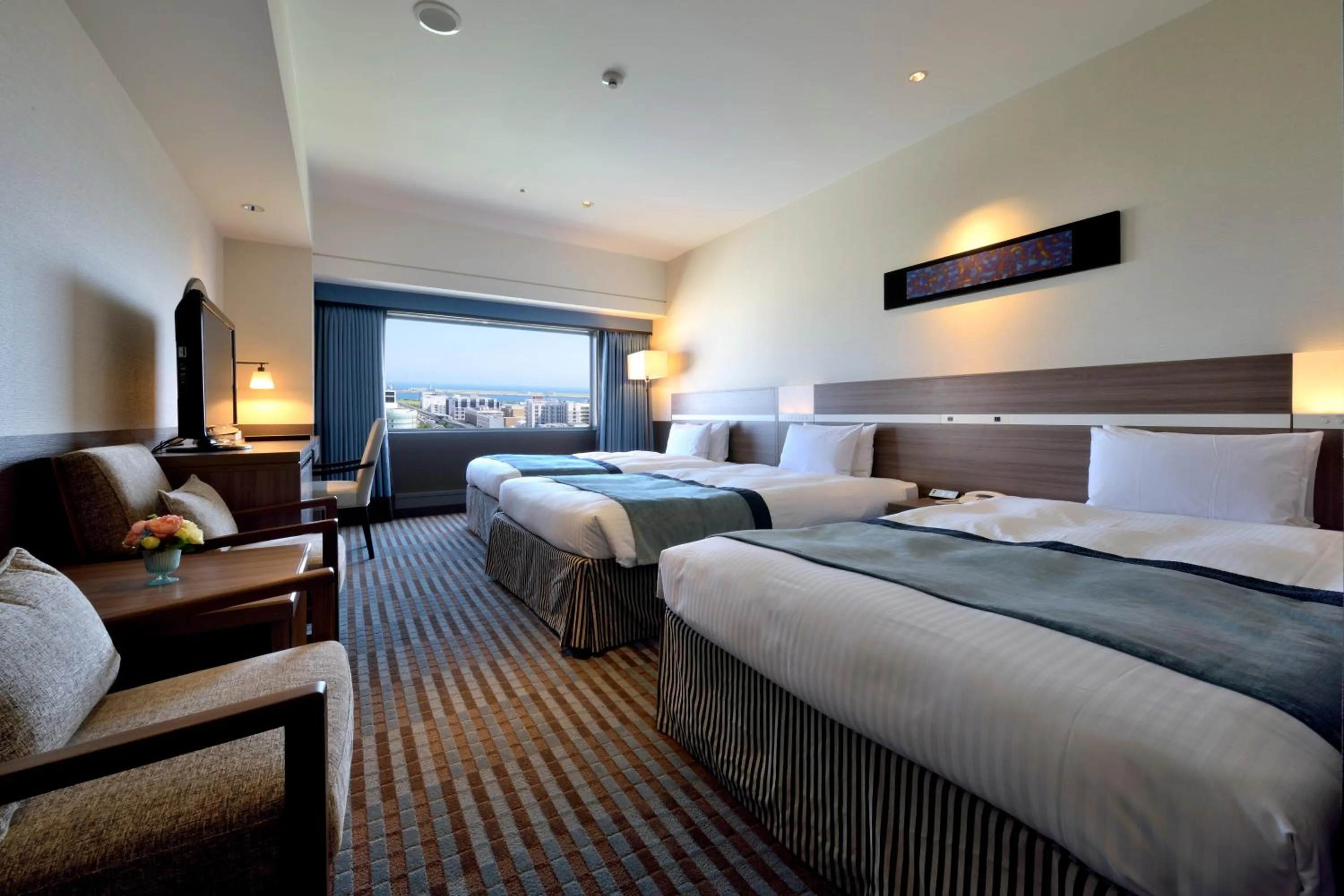 Photo of the whole room, Bed in Kobe Portopia Hotel