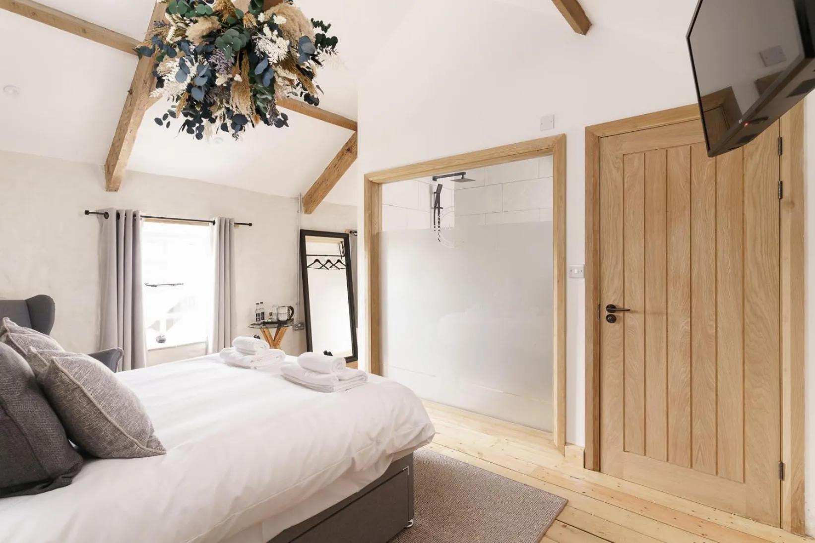 Bed in The Old House 1147