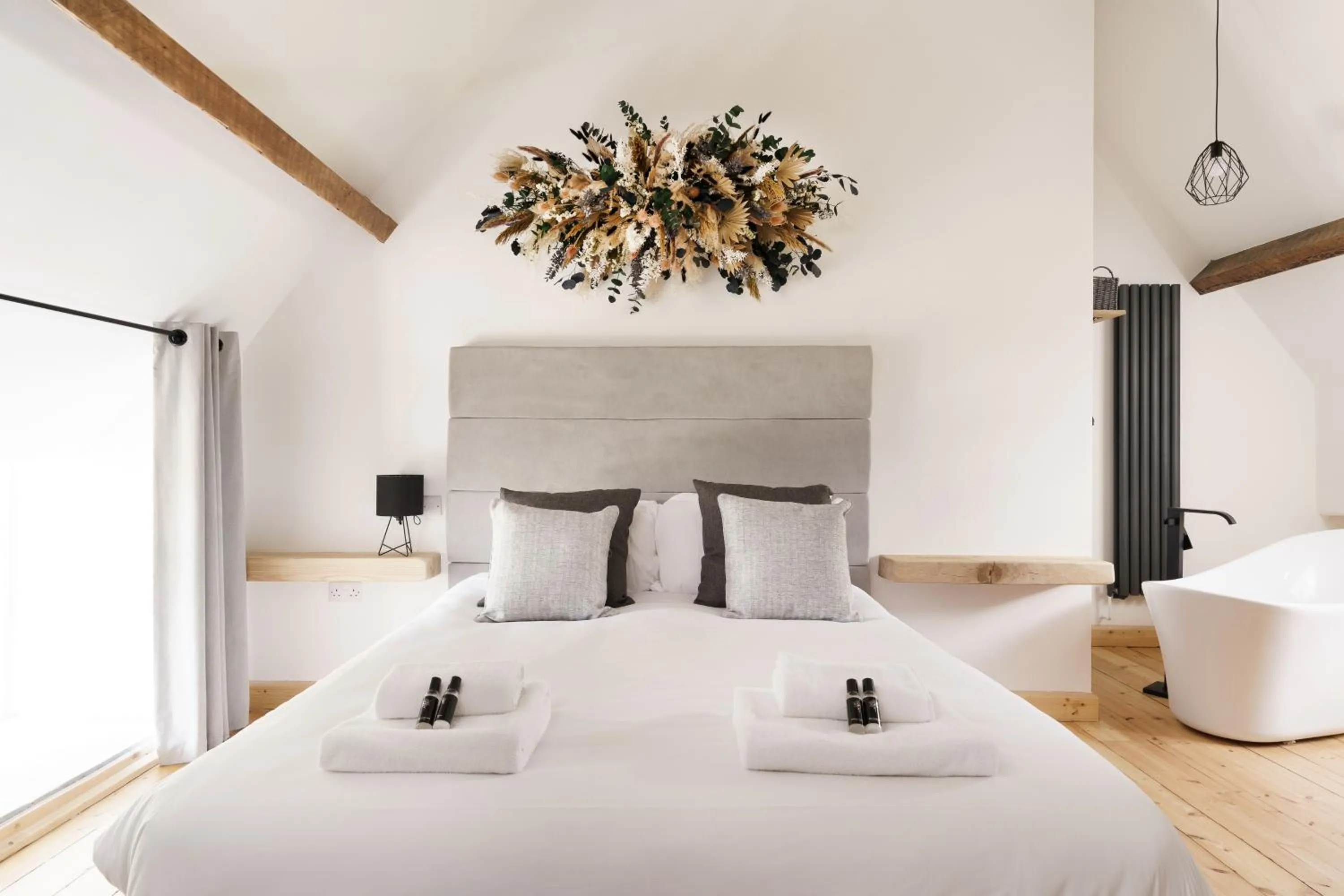 Bed in The Old House 1147