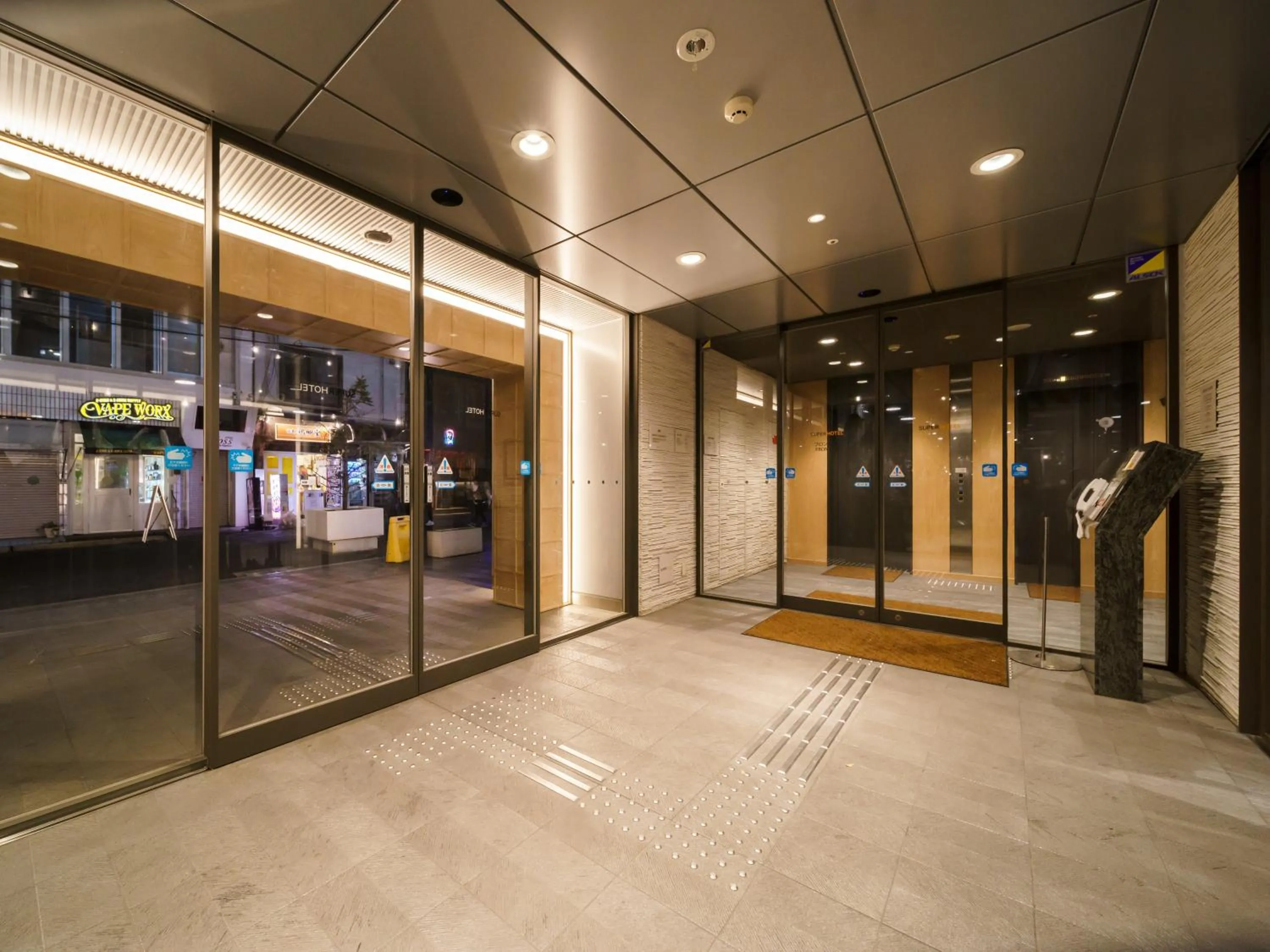 Super Hotel Kyoto Shijokawaramachi