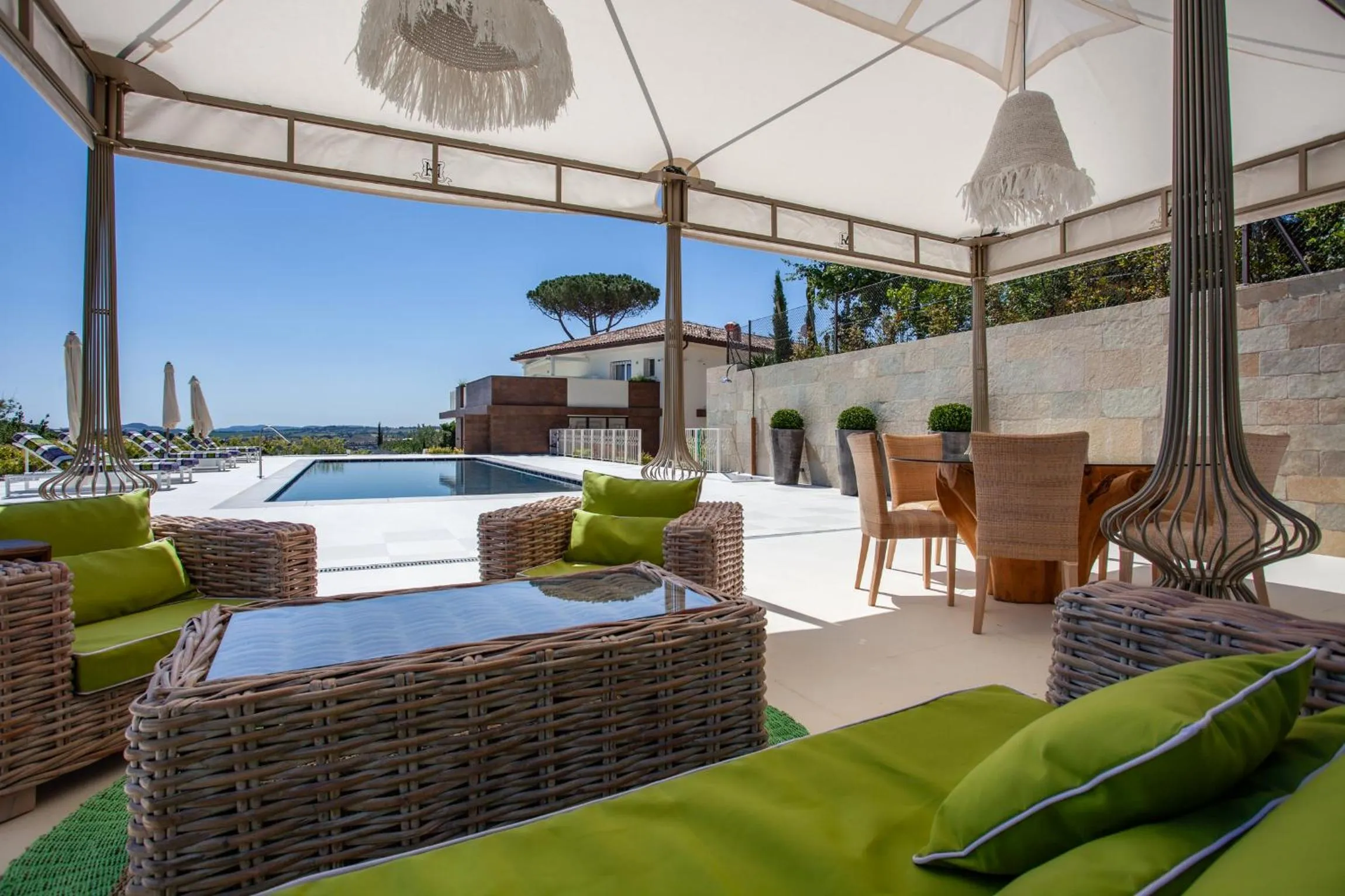 Swimming pool in Villa Francesca Relais