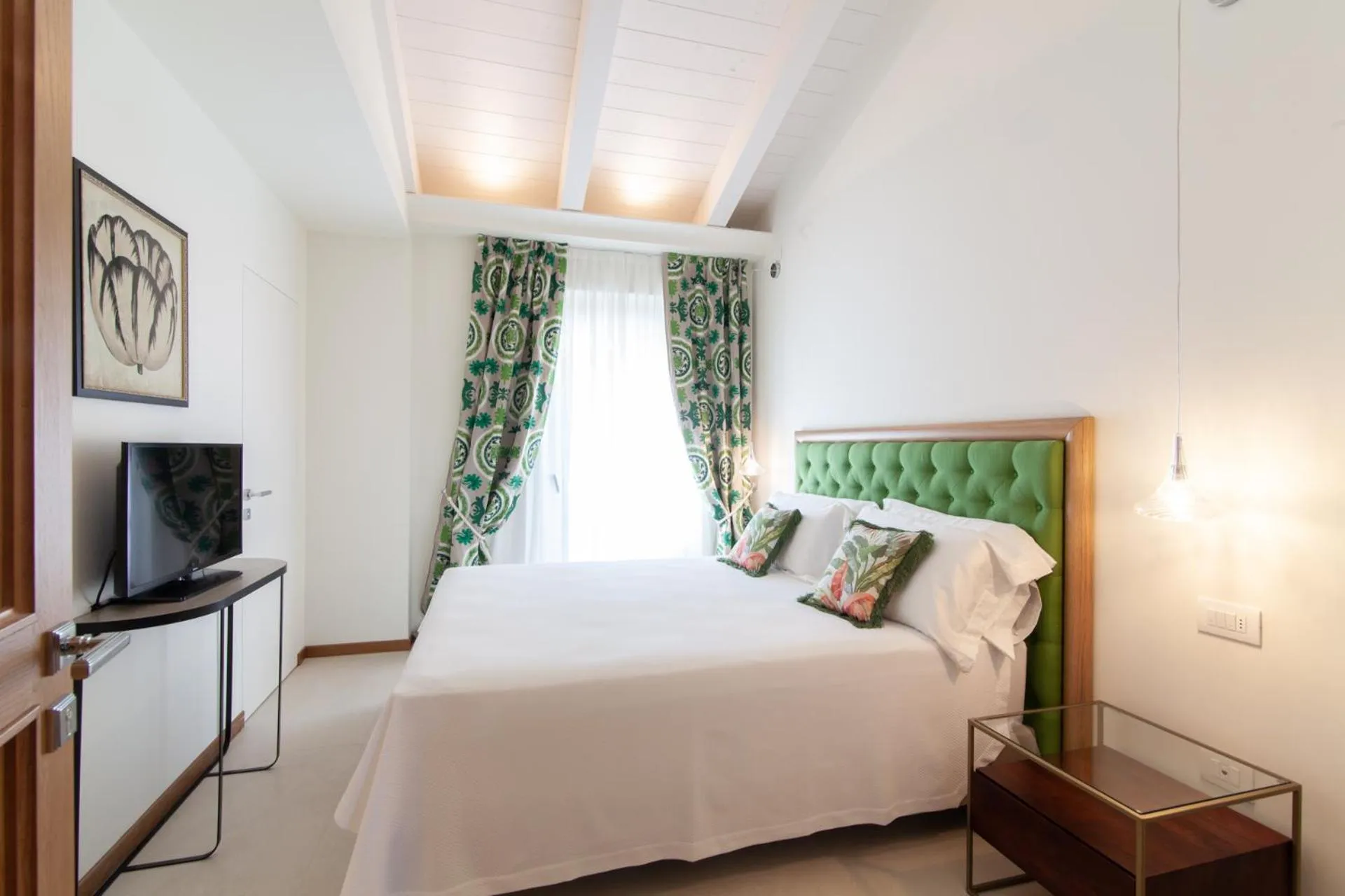 Photo of the whole room, Bed in Villa Francesca Relais