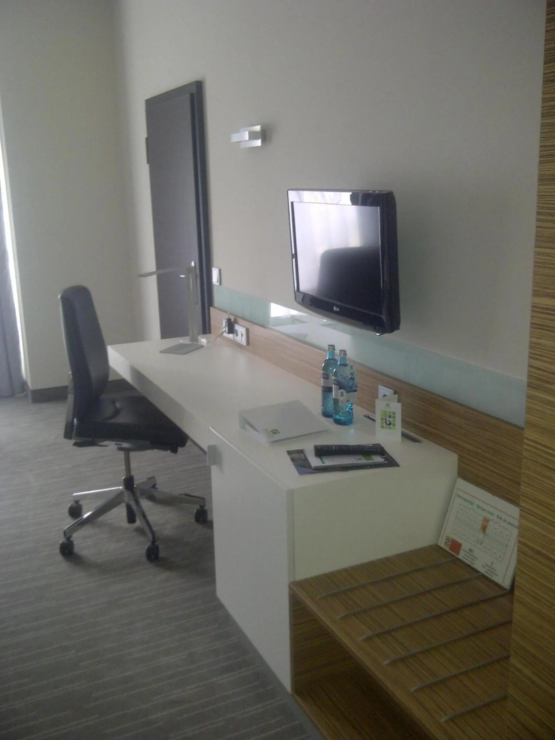 Photo of the whole room in Holiday Inn Leipzig Günthersdorf