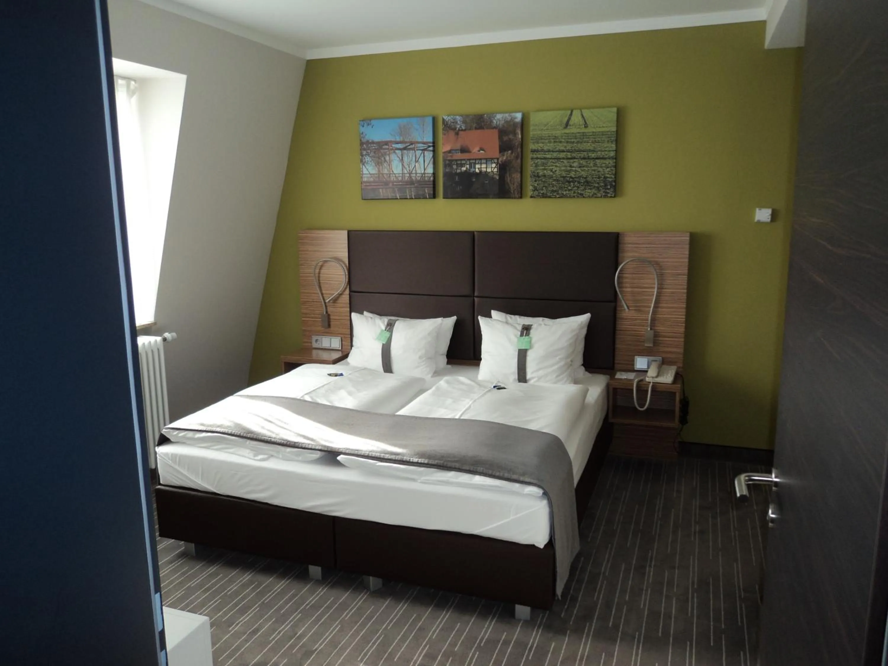 Bed in Holiday Inn Leipzig Günthersdorf