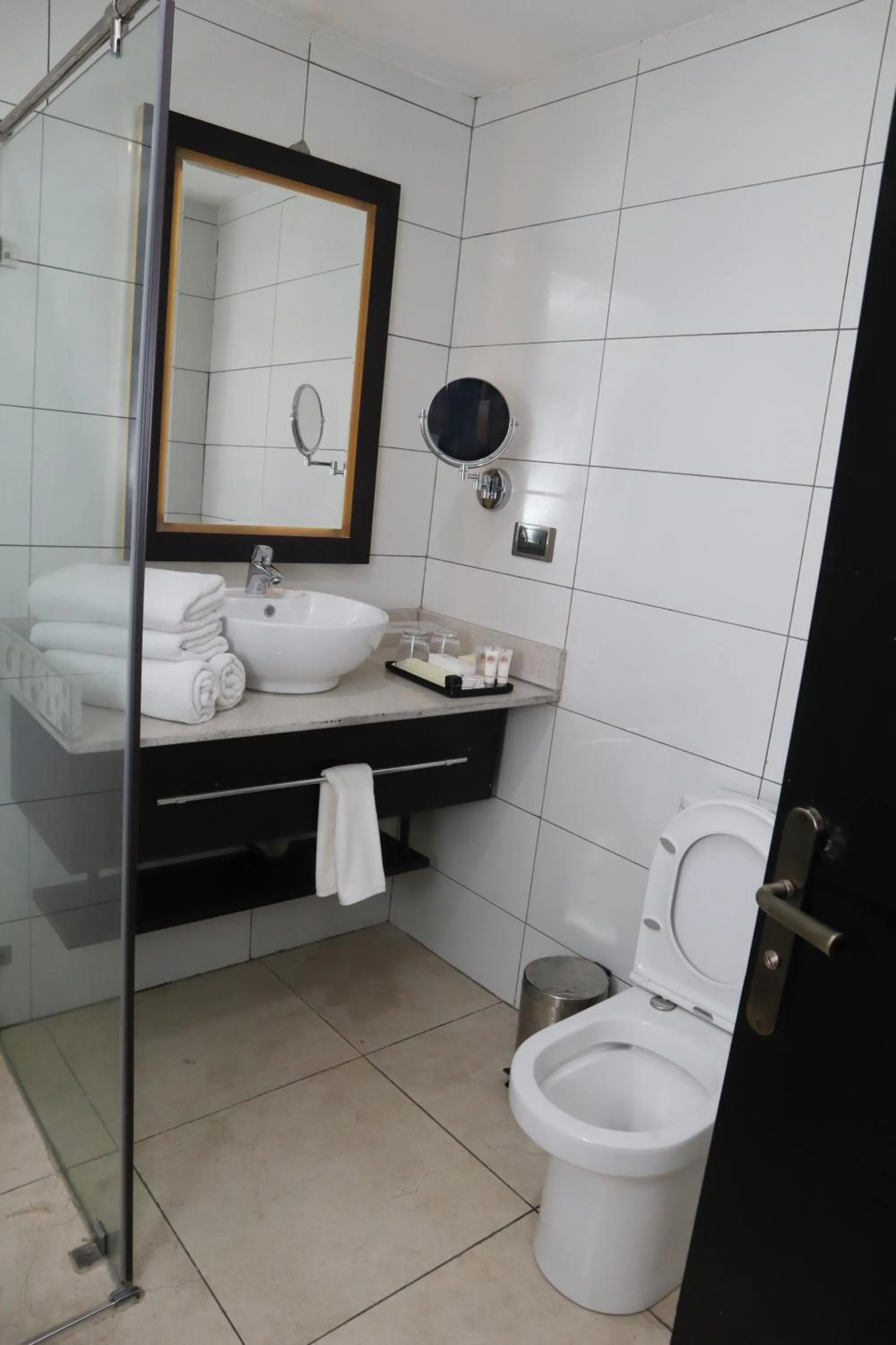 Bathroom in Monty Suites Calabar