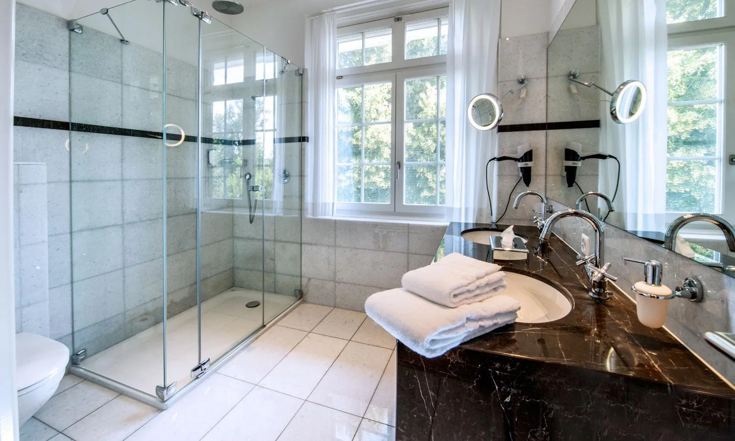 Shower in Parkforum Wylihof