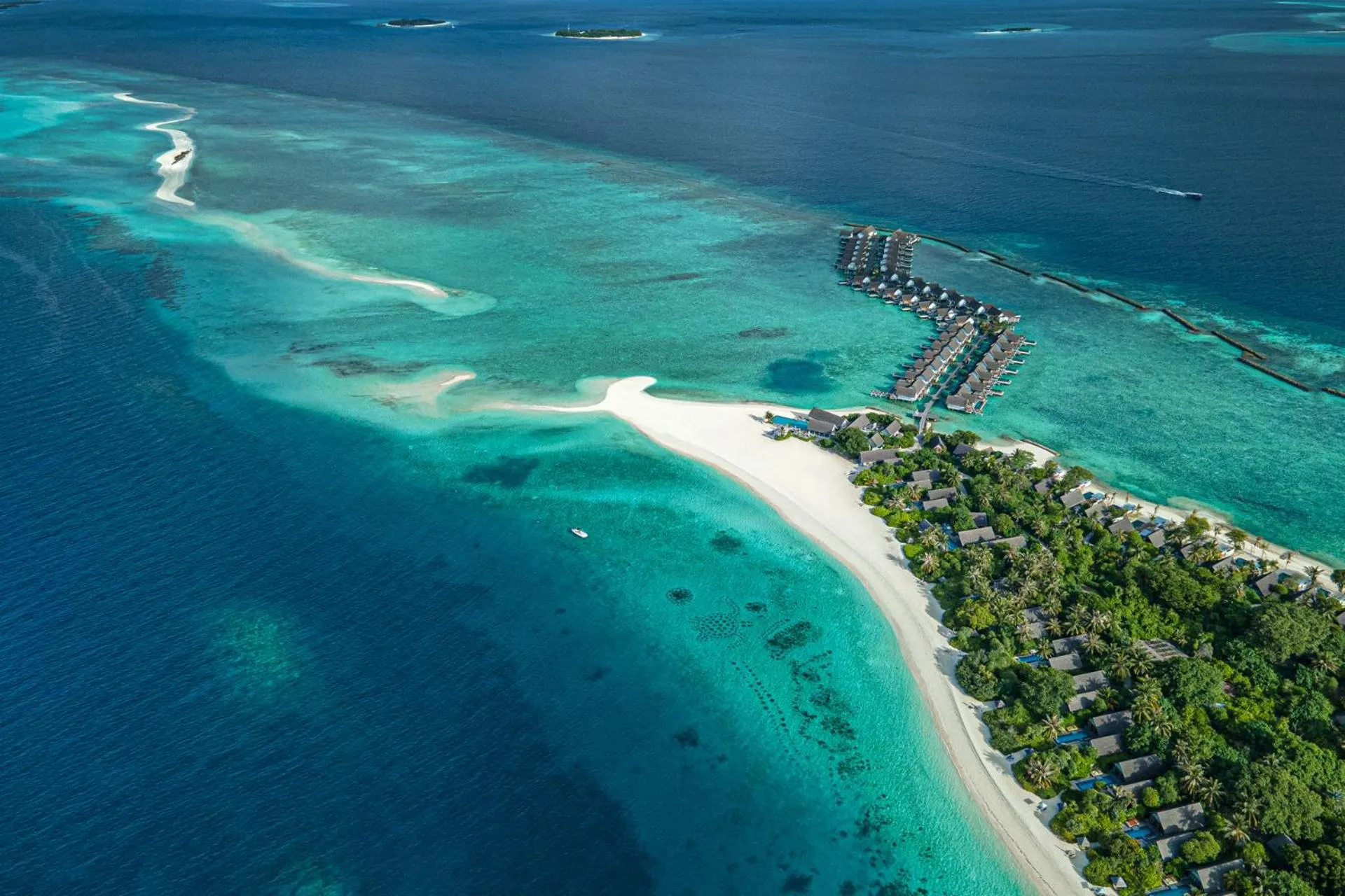 Bird's eye view in Four Seasons Resort Maldives at Landaa Giraavaru