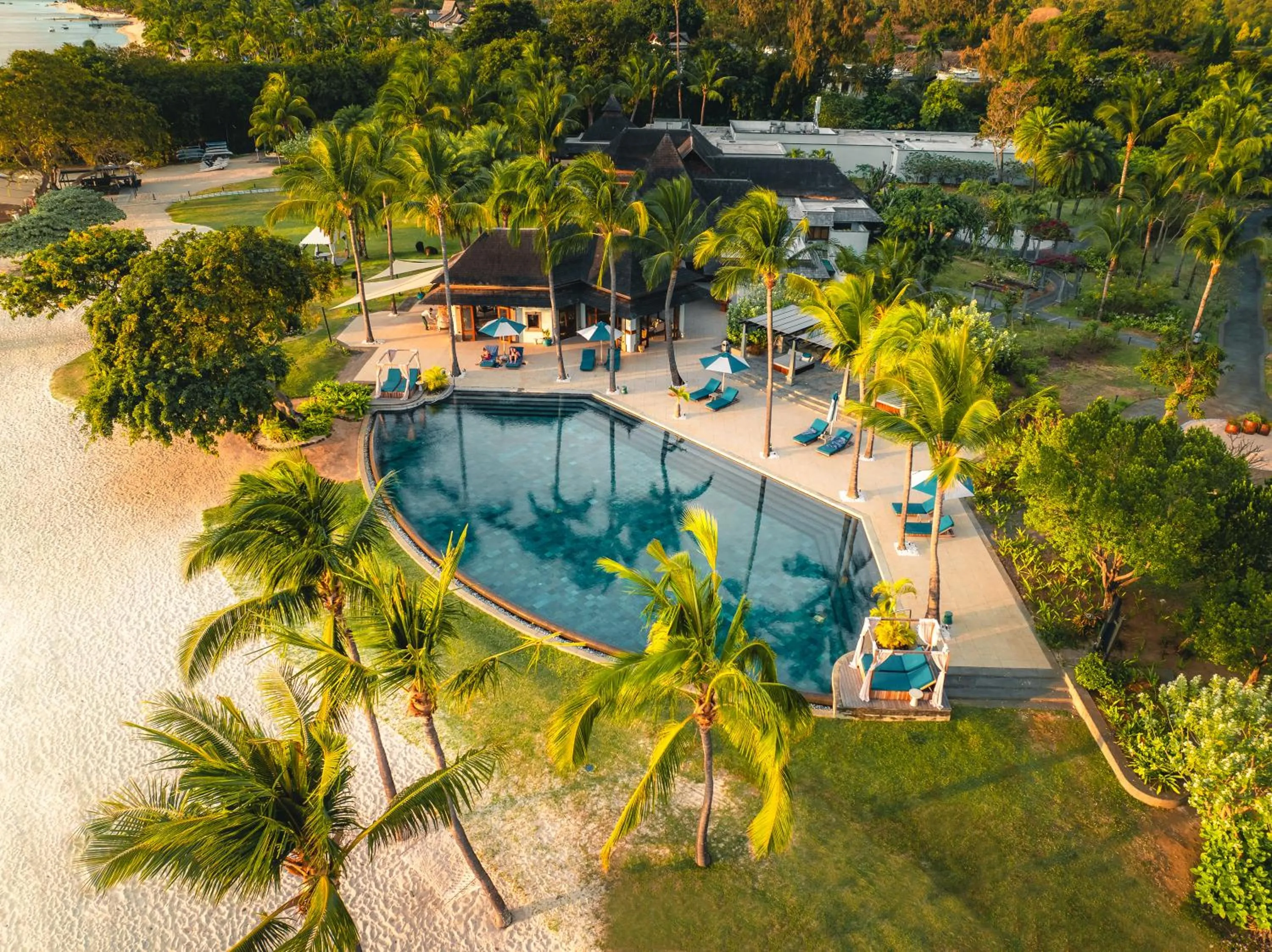 Property building in Maradiva Villas Resort and Spa