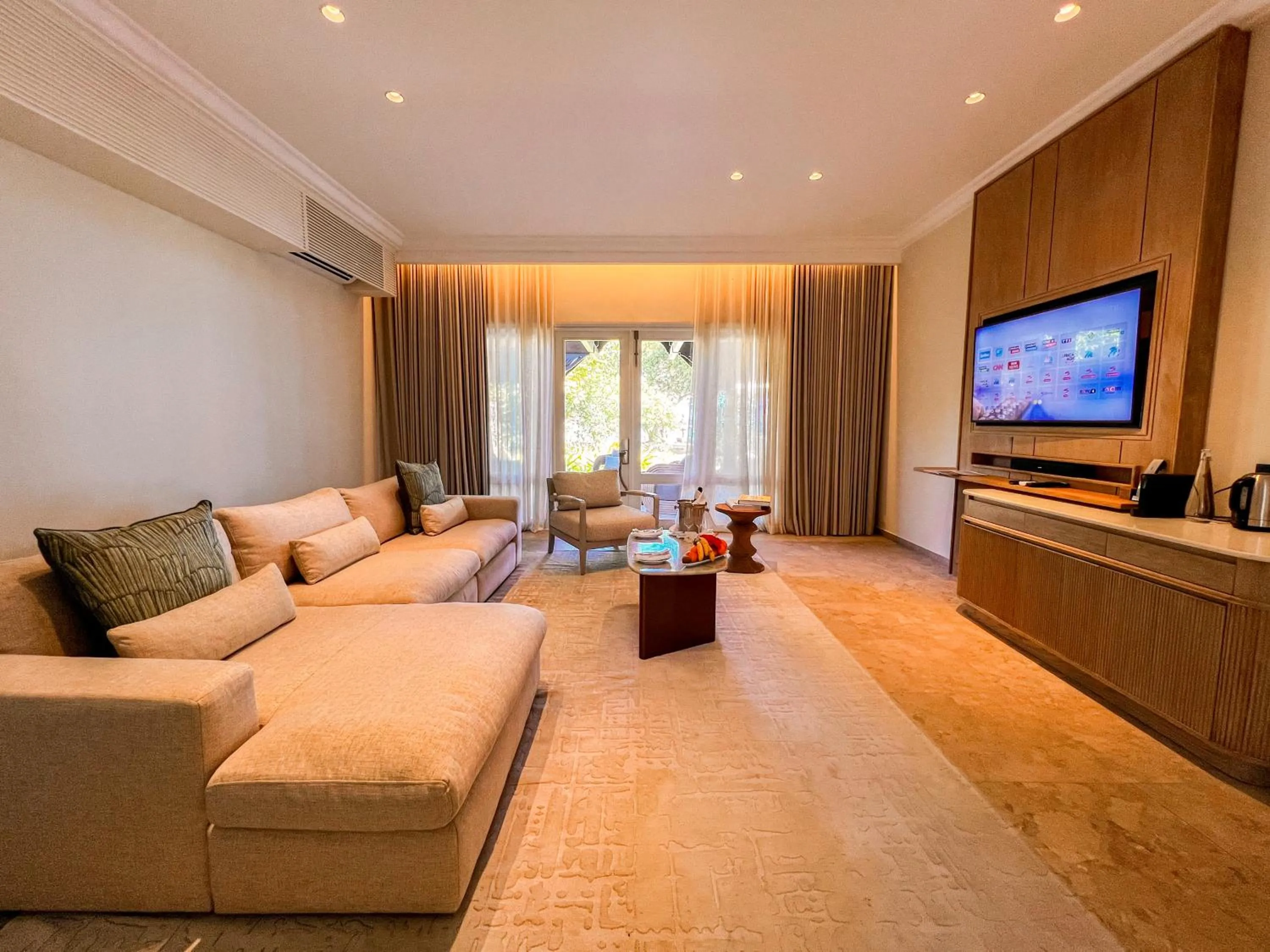 Living room in Maradiva Villas Resort and Spa