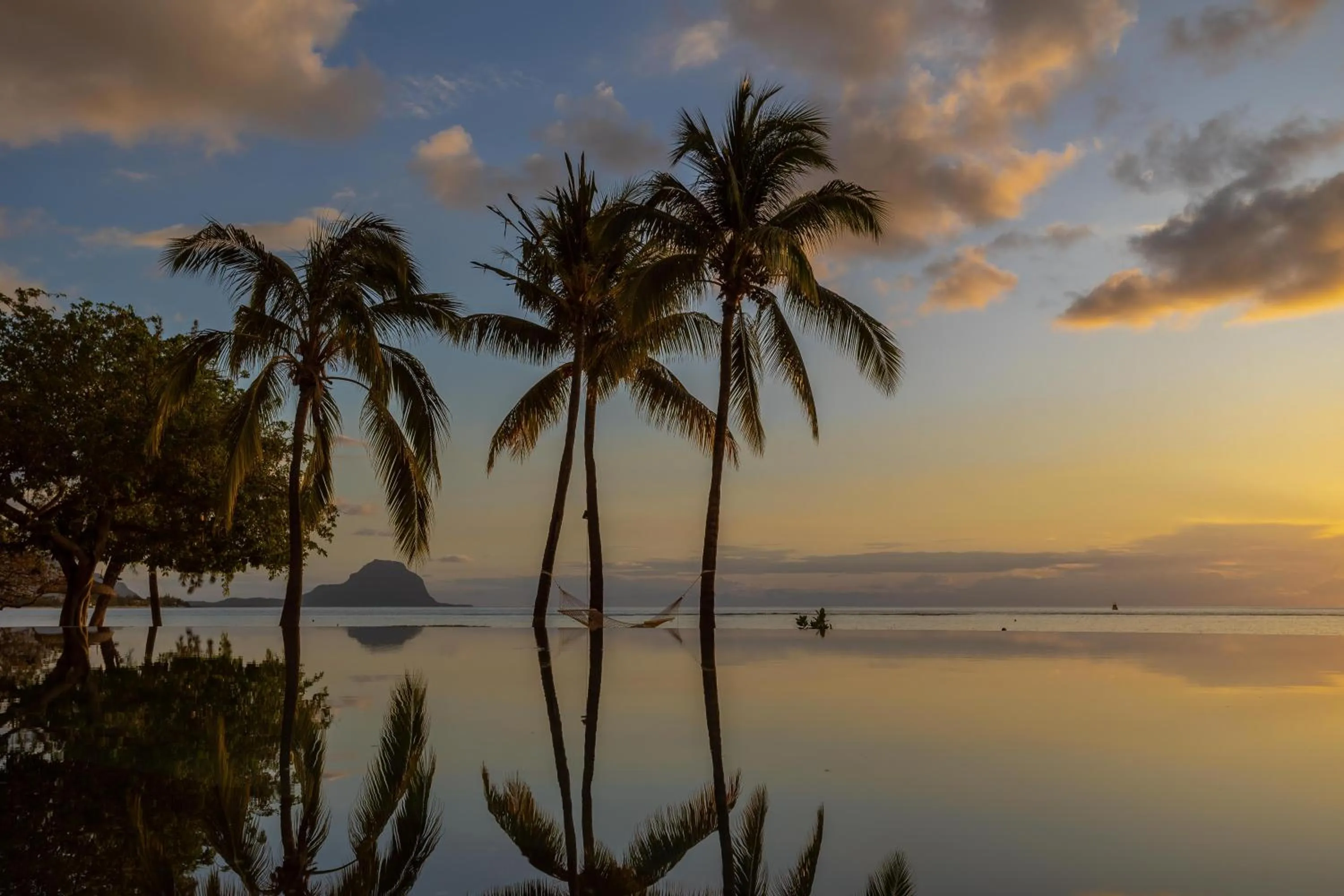 Beach in Maradiva Villas Resort and Spa
