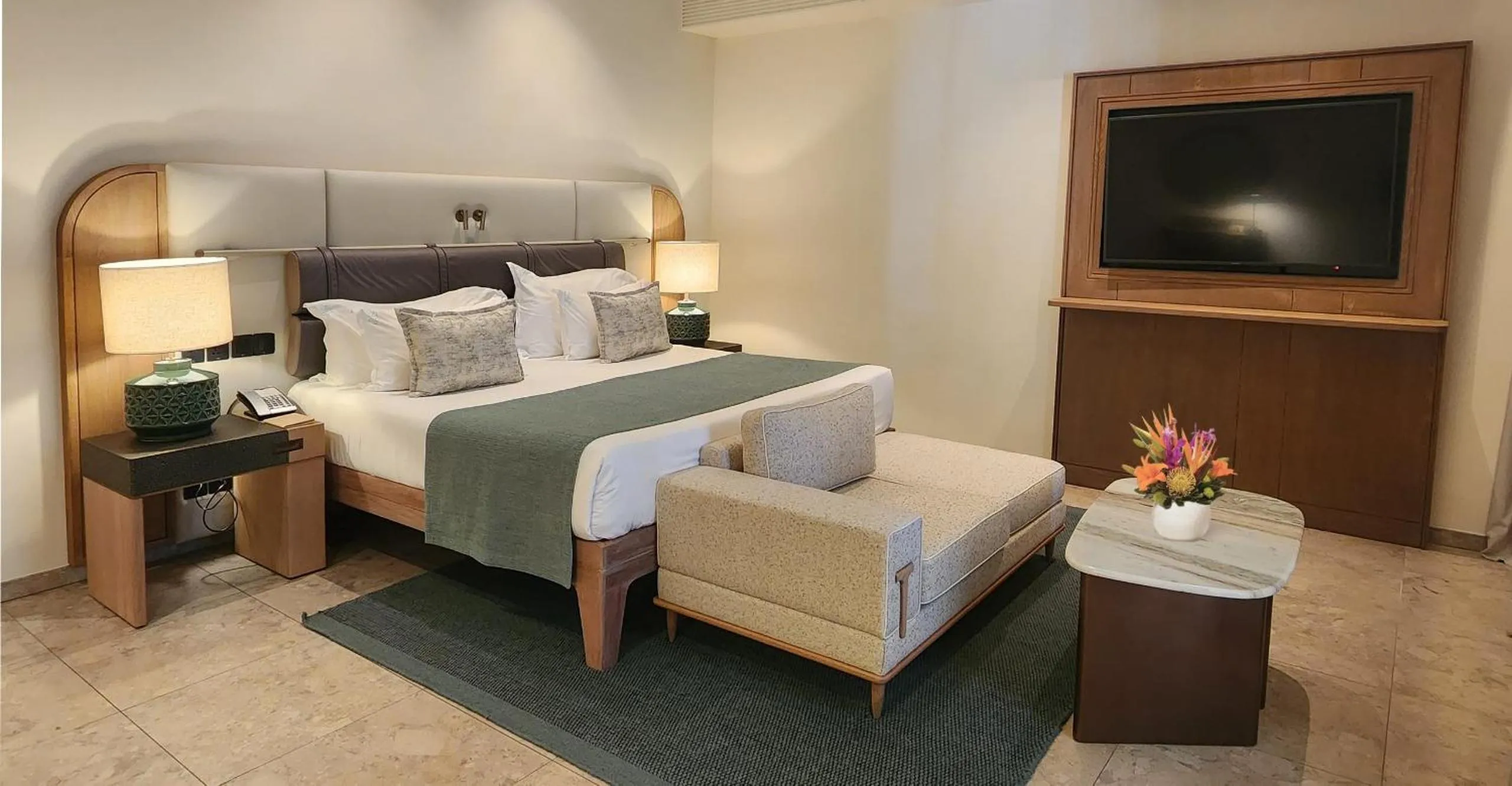 Bedroom, Bed in Maradiva Villas Resort and Spa