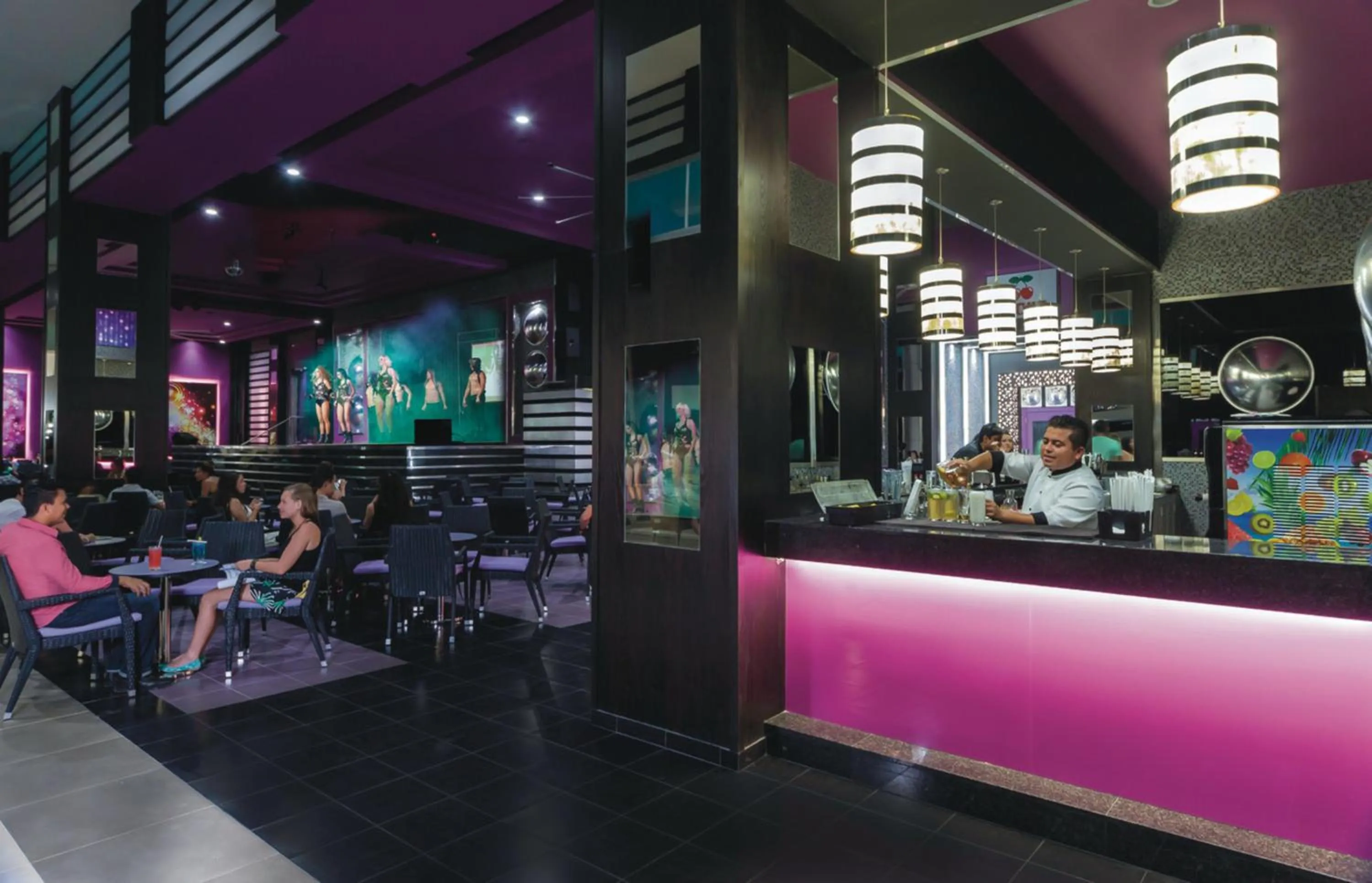 Lounge or bar in Riu Cancun - Adults Only - All Inclusive