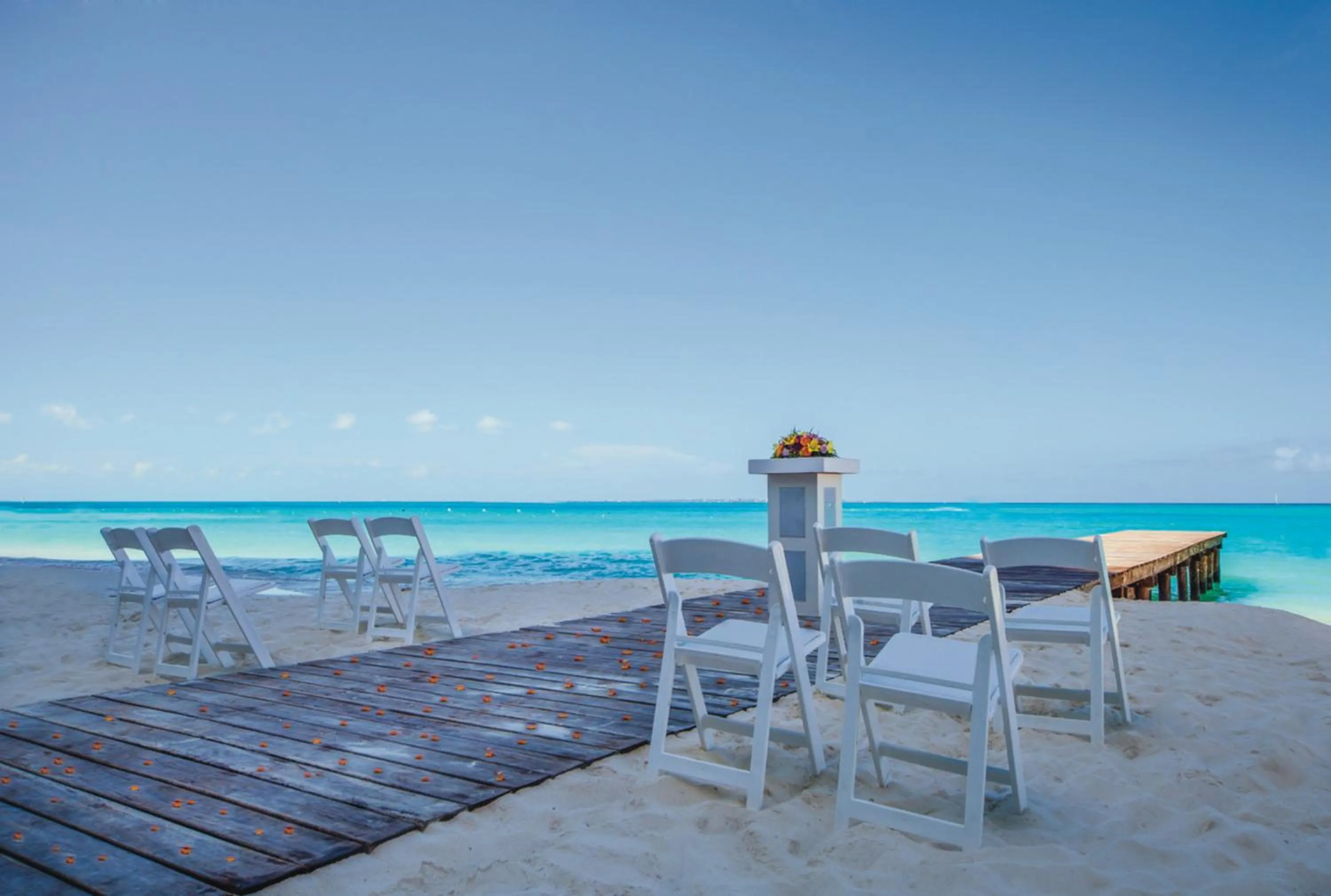 Beach in Riu Cancun - Adults Only - All Inclusive